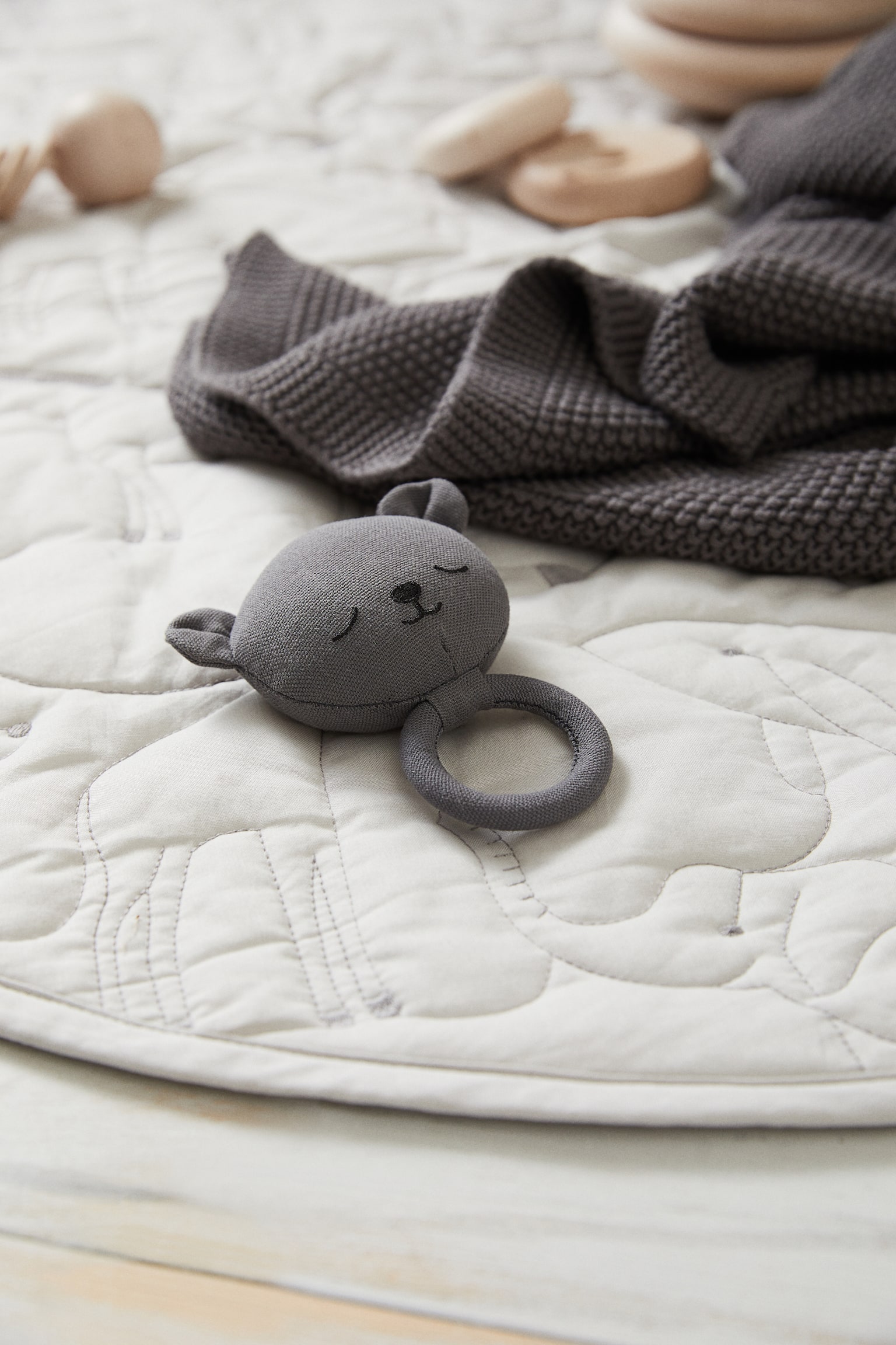 Canvas rattle - Dark grey/Bear - 2