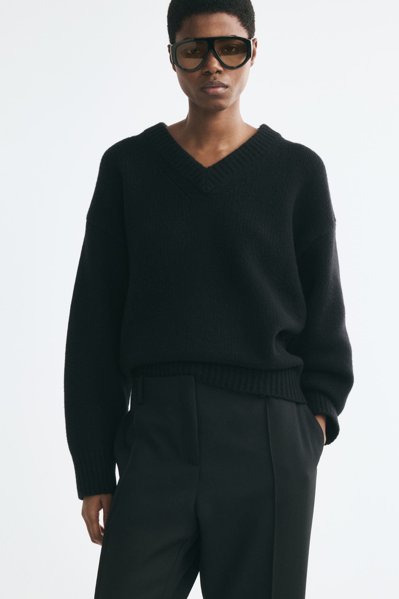 Женский свитер H&M Oversized Wool, цвет: Чёрный — фото 2