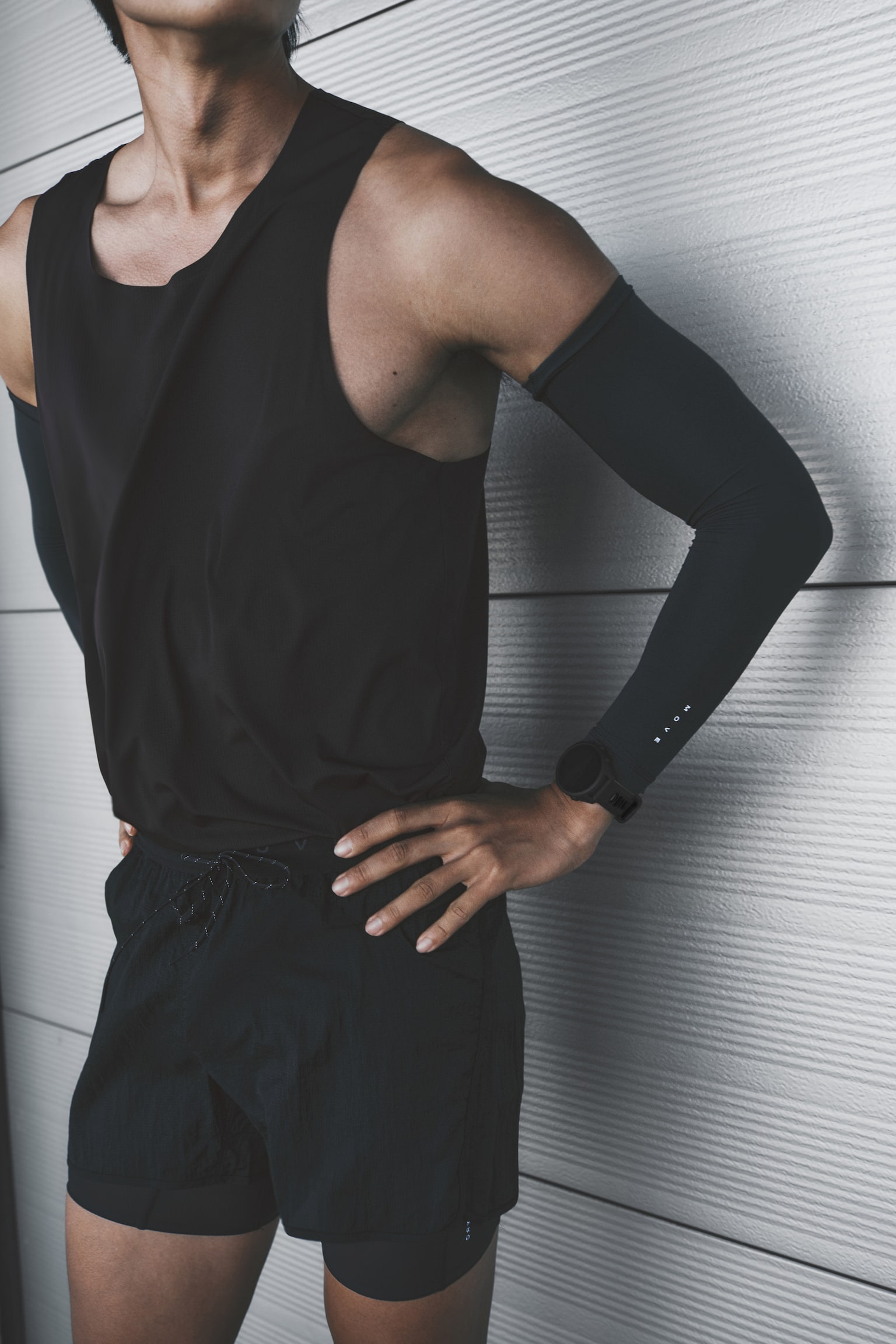 Мужские шорты H&M Move Lightweight 2-in-1 Running with DryMove™, цвет: Чёрный — фото 3