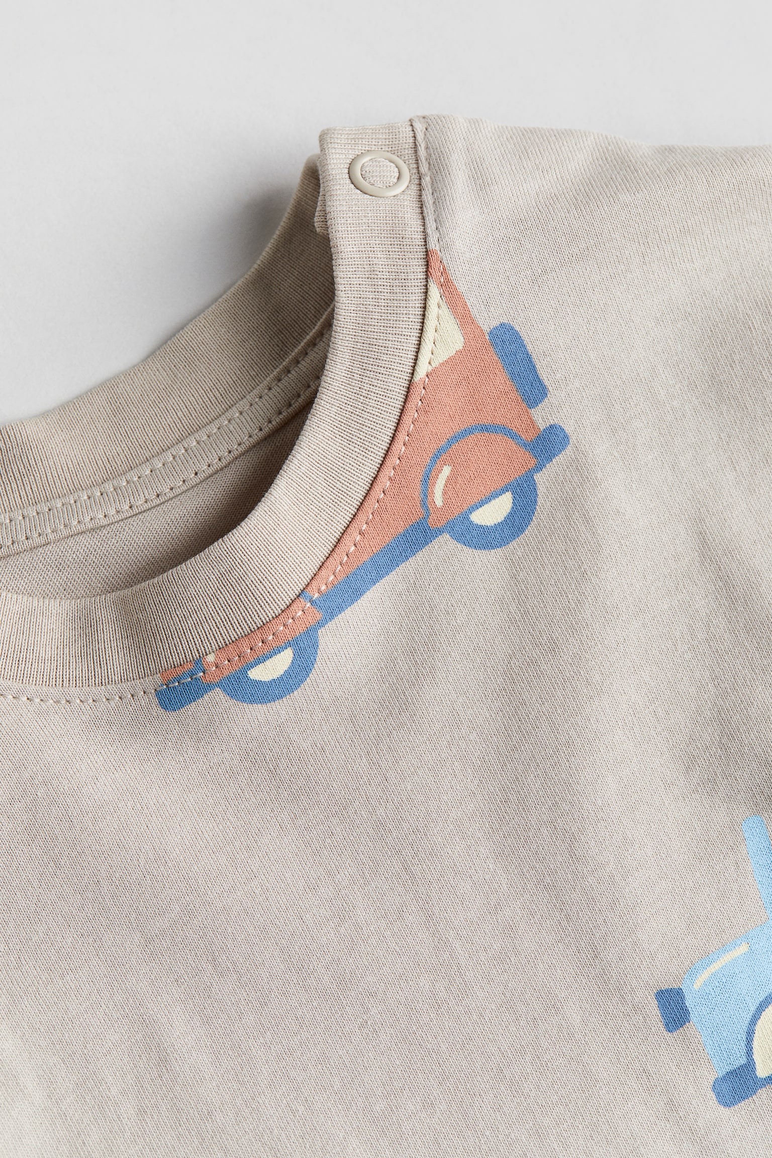 Cotton Jersey Tee - Light beige/Vehicles/White/Palm trees/White/Sea lions/Light blue/Sailboat/Green/Dinosaur/Peach/Seashells/Dark grey/Holiday Paradise/White/Happy Days!/Mint green/Ice cream - 2