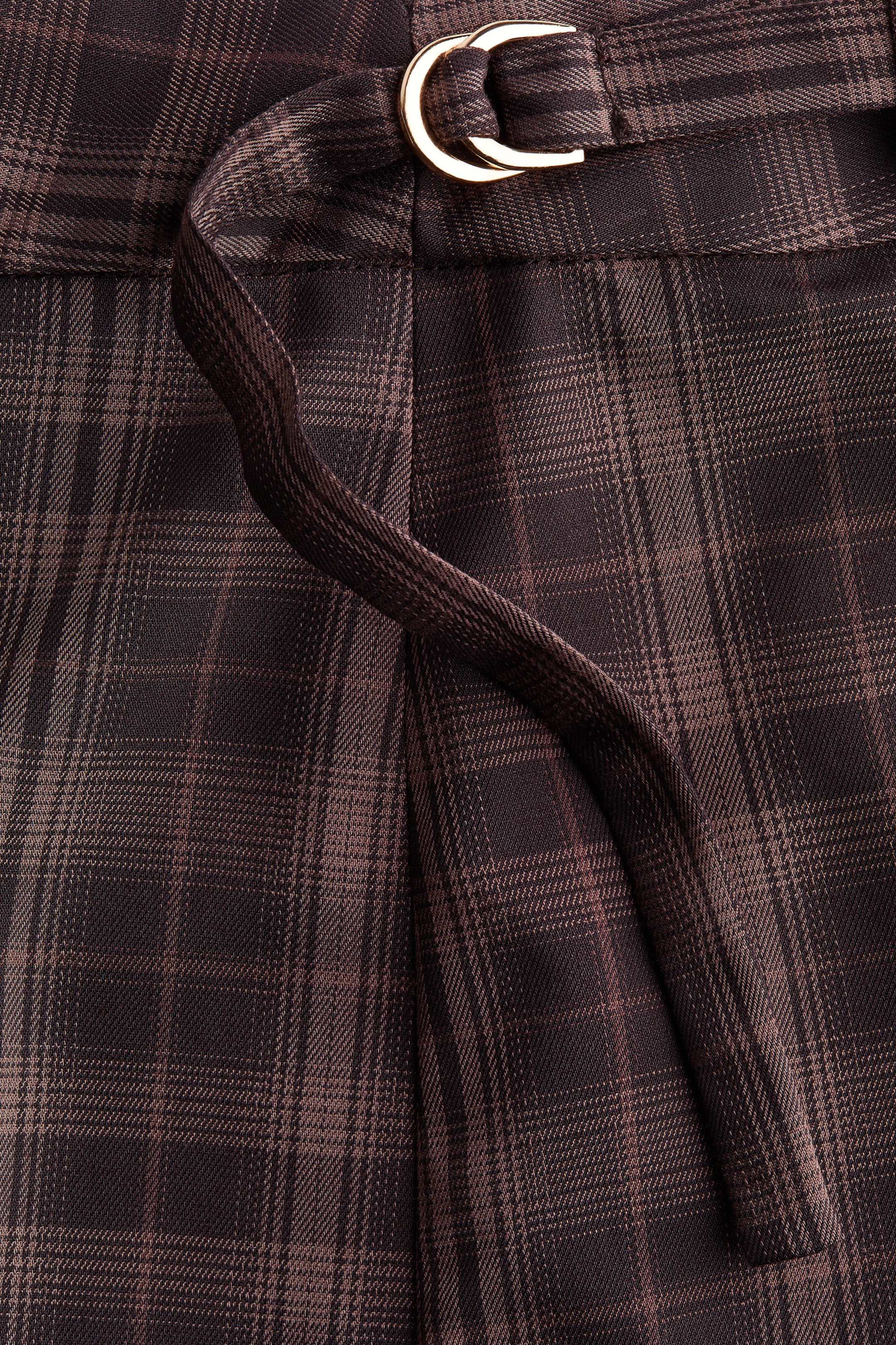 Pleated Belt-Detail Skirt