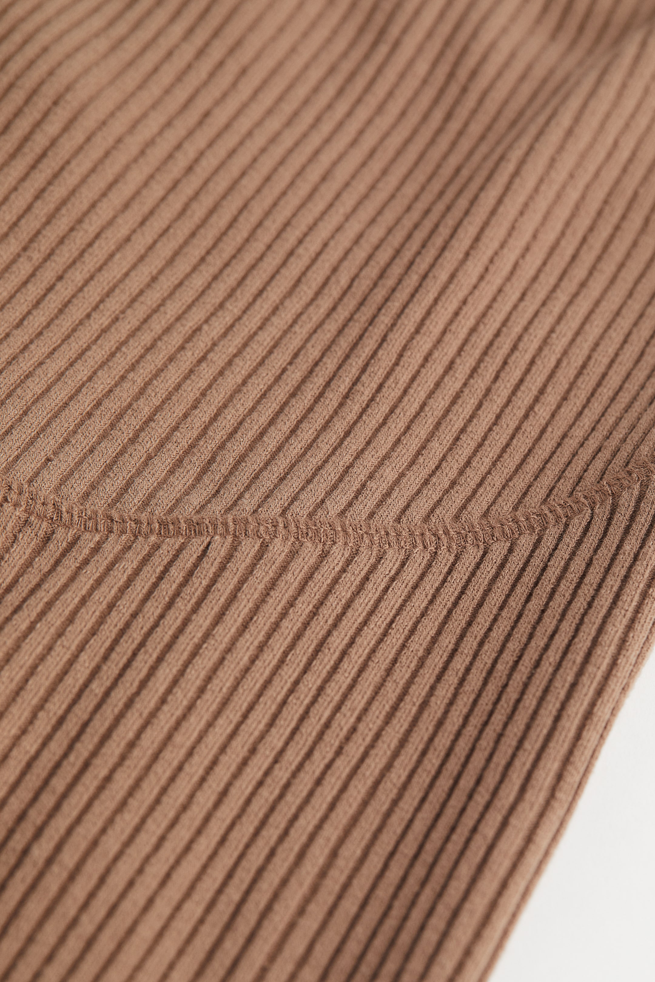 Nagyobb kép megtekintése: MAMA Bordás legging - Sötétbézs - NŐI | H&M HU 2