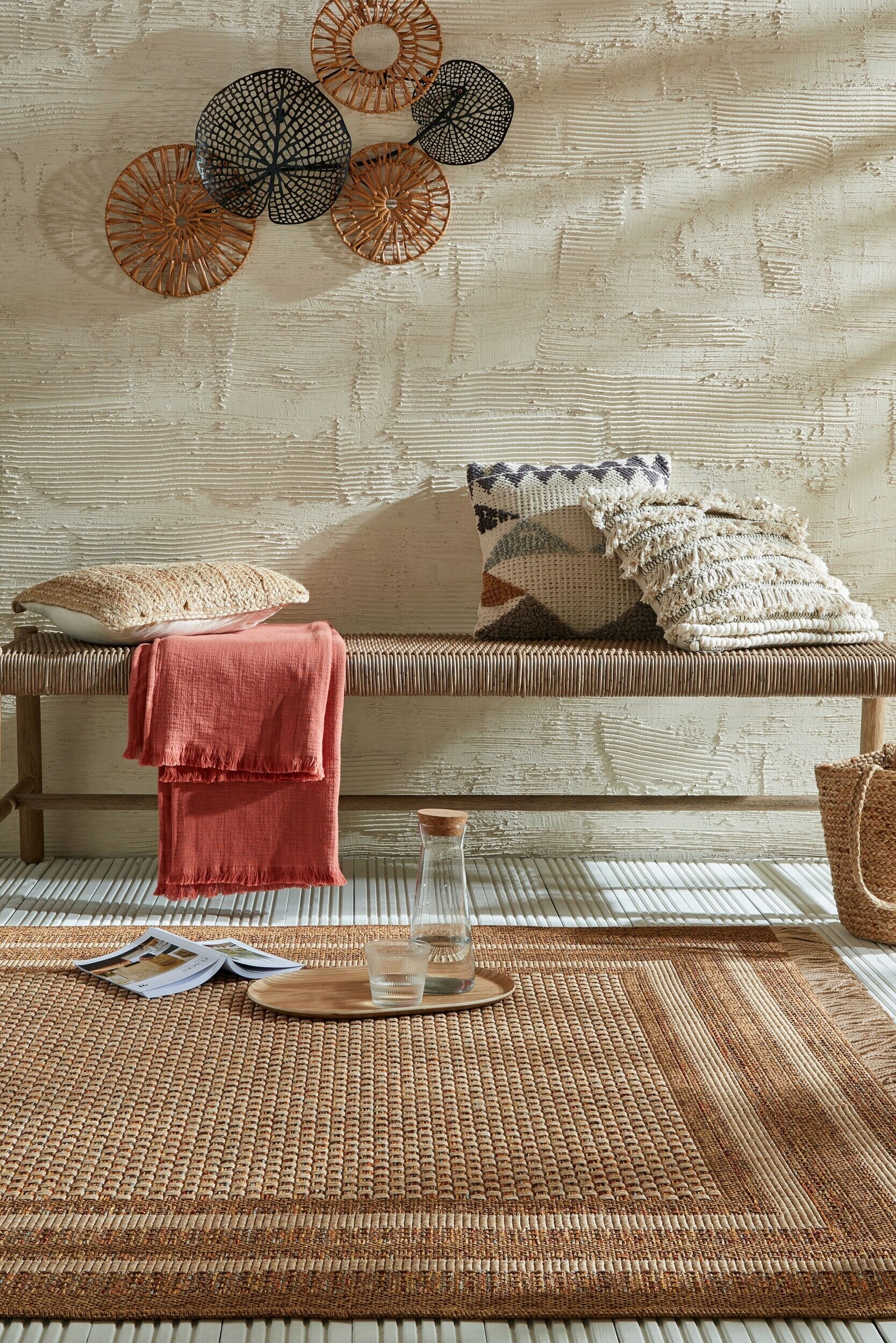 Layla Border Indoor Outdoor Jute Look Rug - Natural/multi