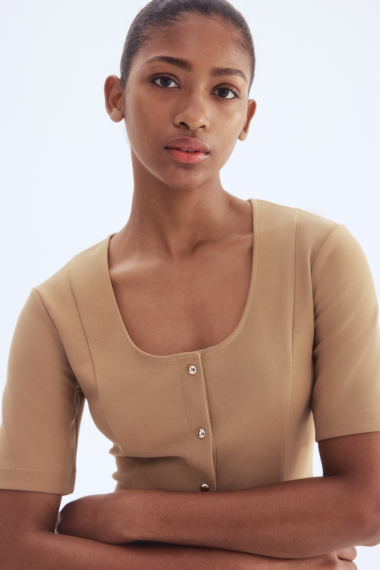 Short-Sleeved Cardigan - image 3