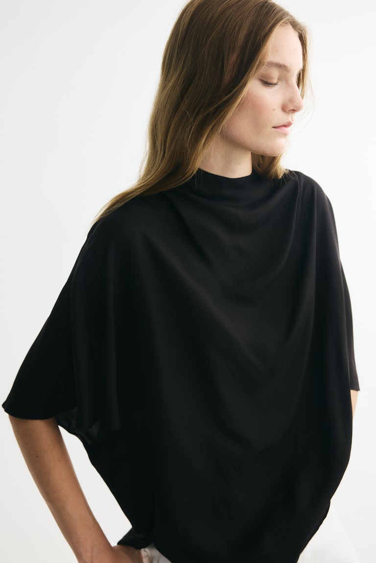 Drapirana bluza od satenskog kepera