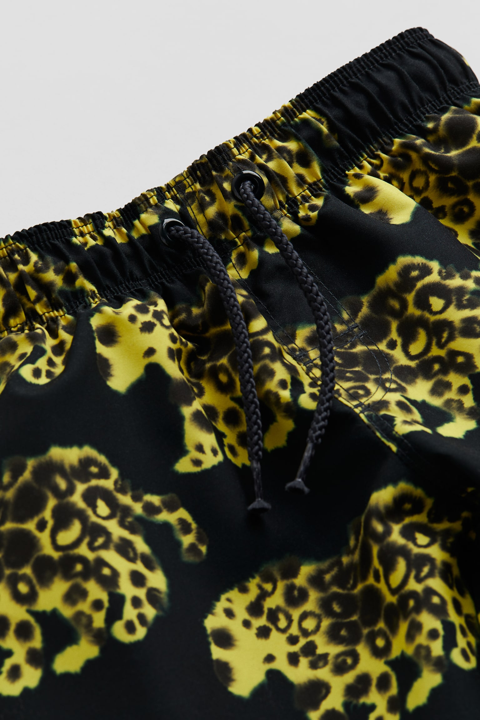 Patterned swim shorts - Black/Leopards - 2