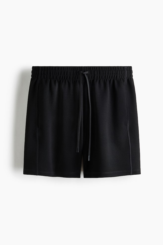 Sportshorts mit DryMove™ in Regular Fit - Schwarz/Naturweiß - 1