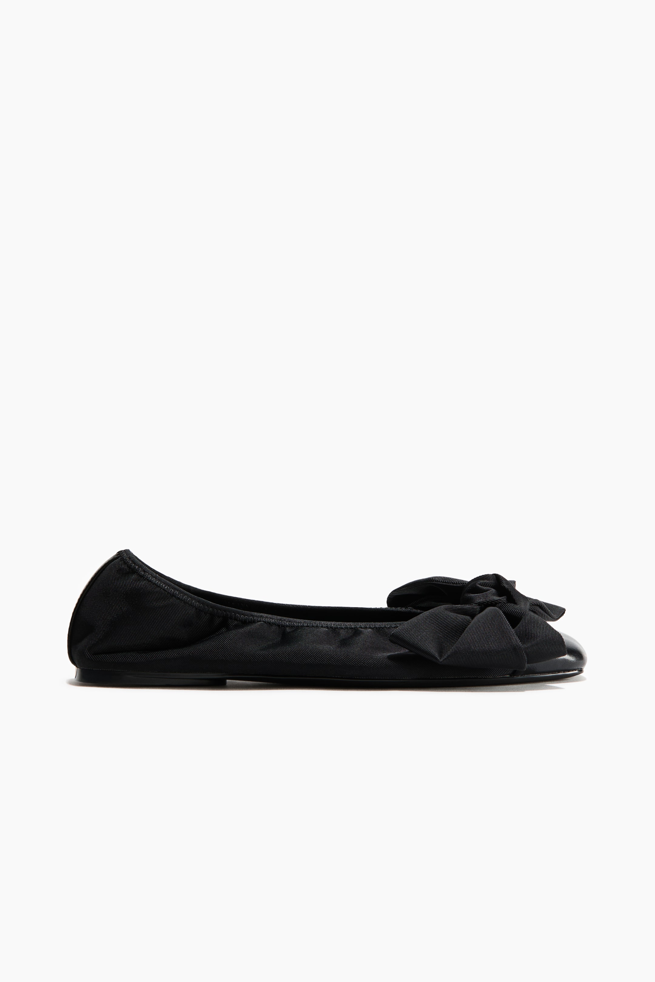 Bow-Detail Flats