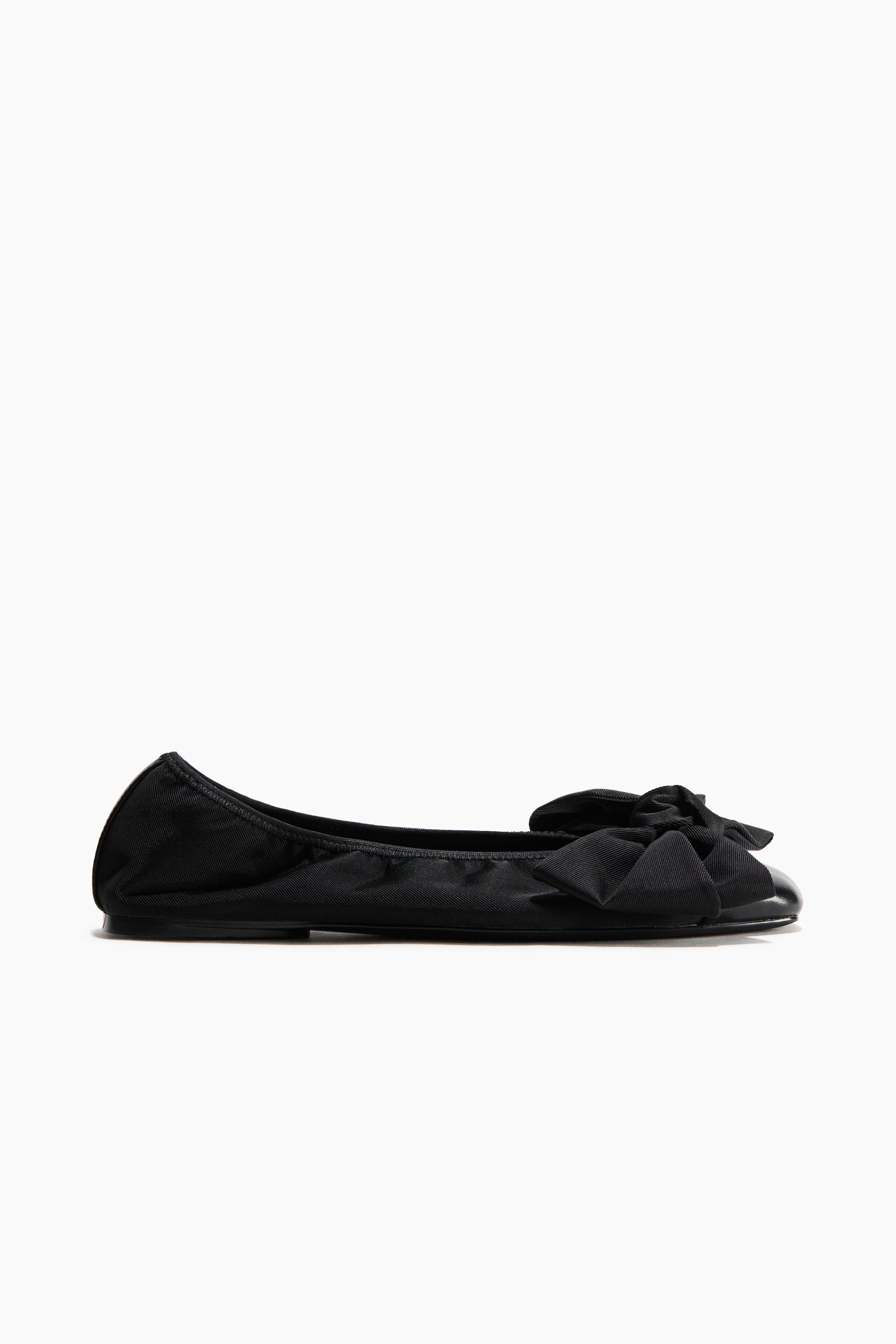 Bow-Detail Flats