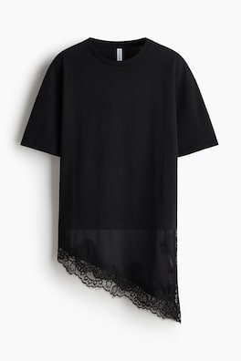 Asymmetrisk T-shirt med spetskant