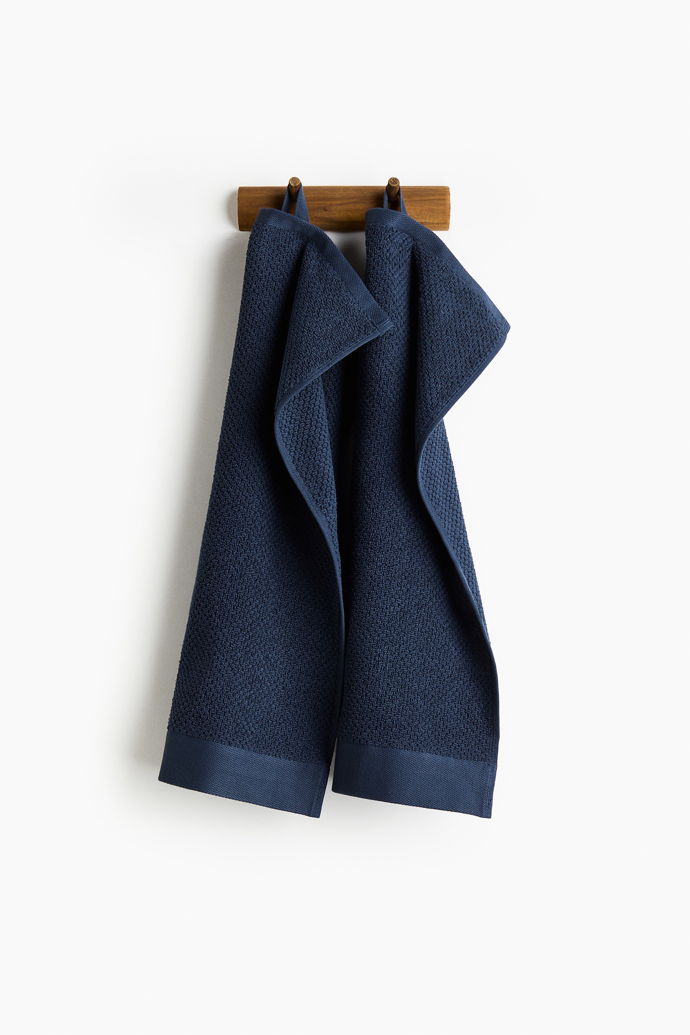 Lot de 2 essuie-mains en coton éponge - Bleu marine/Beige clair/Vert sauge/Blanc/Bleu ancien clair/Rose poudré/Noir/Marron/Grège