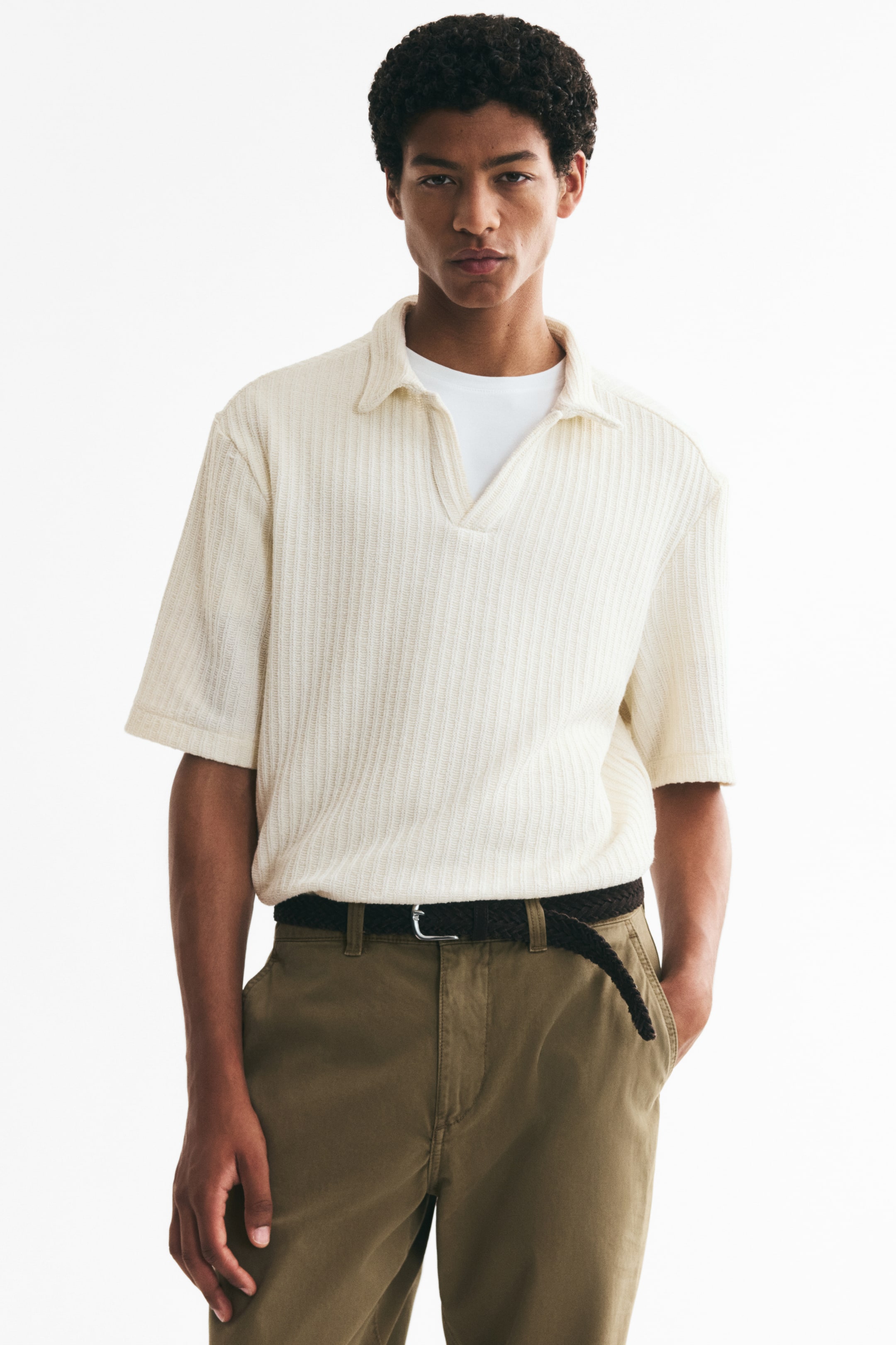 Προβολή μεγαλύτερης εικόνας: Μπλούζα polo Relaxed Fit - Κρεμ - Men | H&M GR 1
