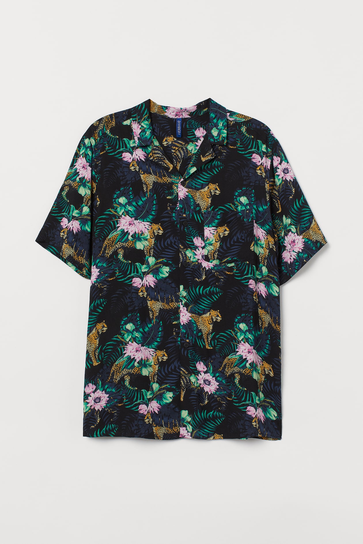 Patterned Resort Shirt - Short sleeve - Black/leopards - Men | H&M US