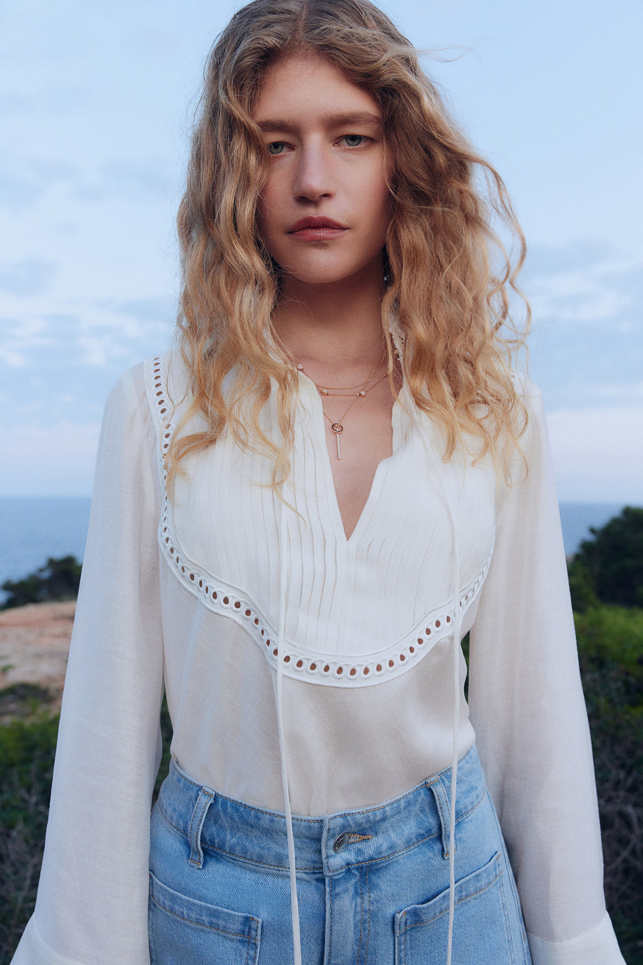 Blouse with Lace Collar