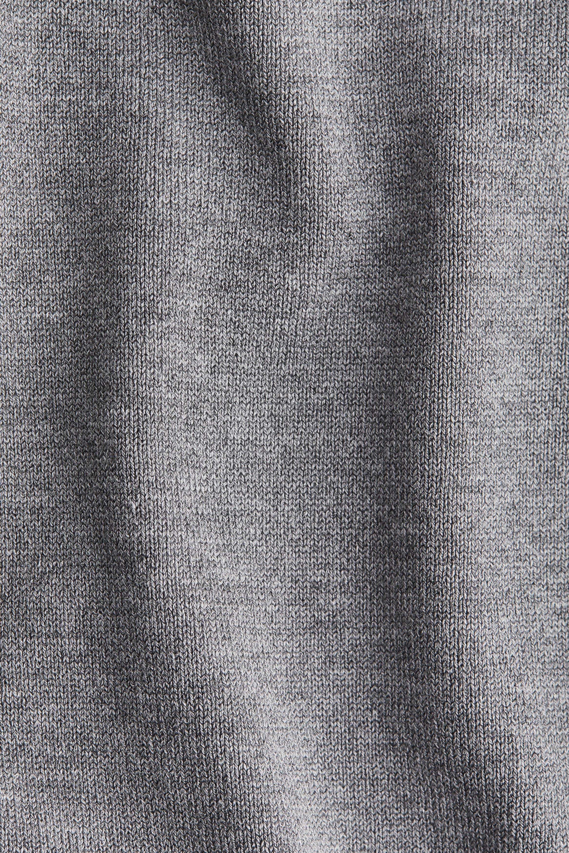 Fine-knit top