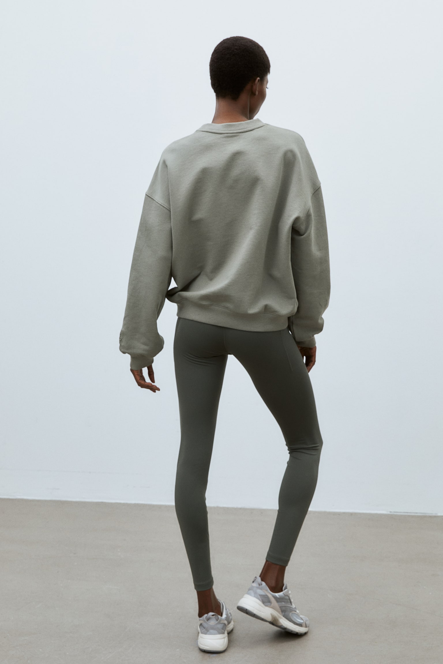 Oversized Activewear Sweater - Khaki green/Light grey/Balance & Presence/Yellow orange/Cream - 4