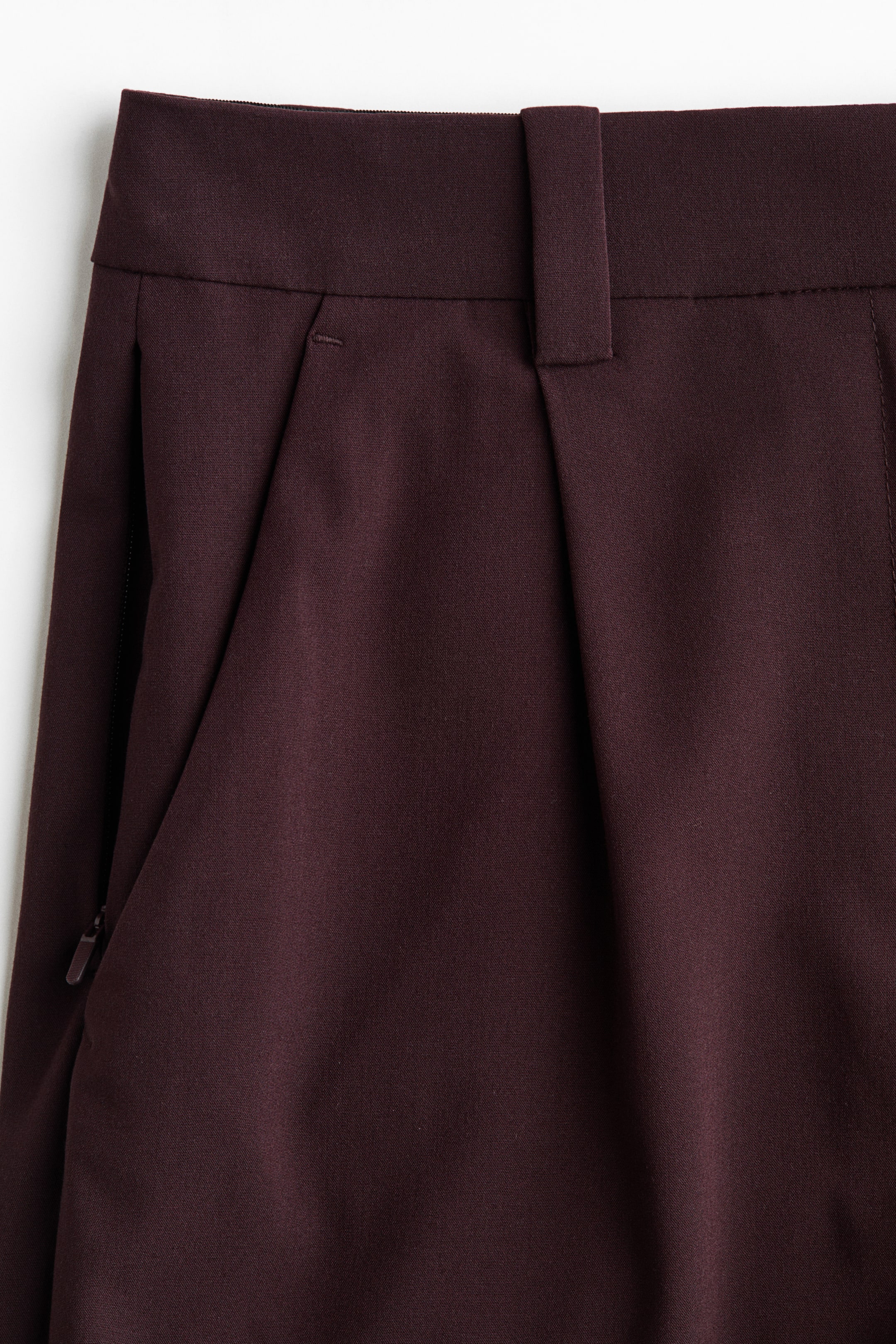 Женские шорты H&M Wrinkle-Resistant Relaxed-Fit Bermuda Shorts — фото 8
