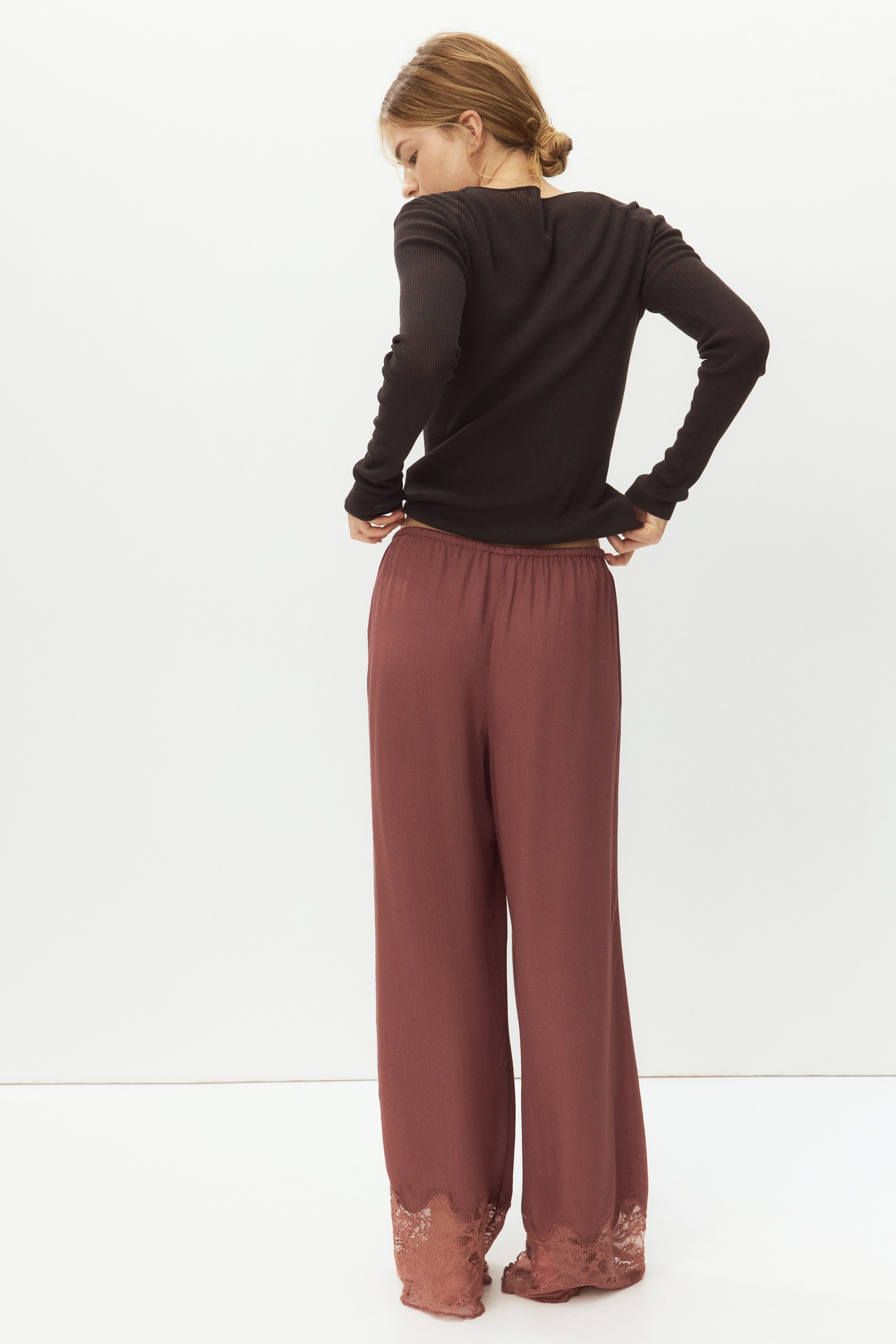 Lace-trimmed satin pyjama bottoms