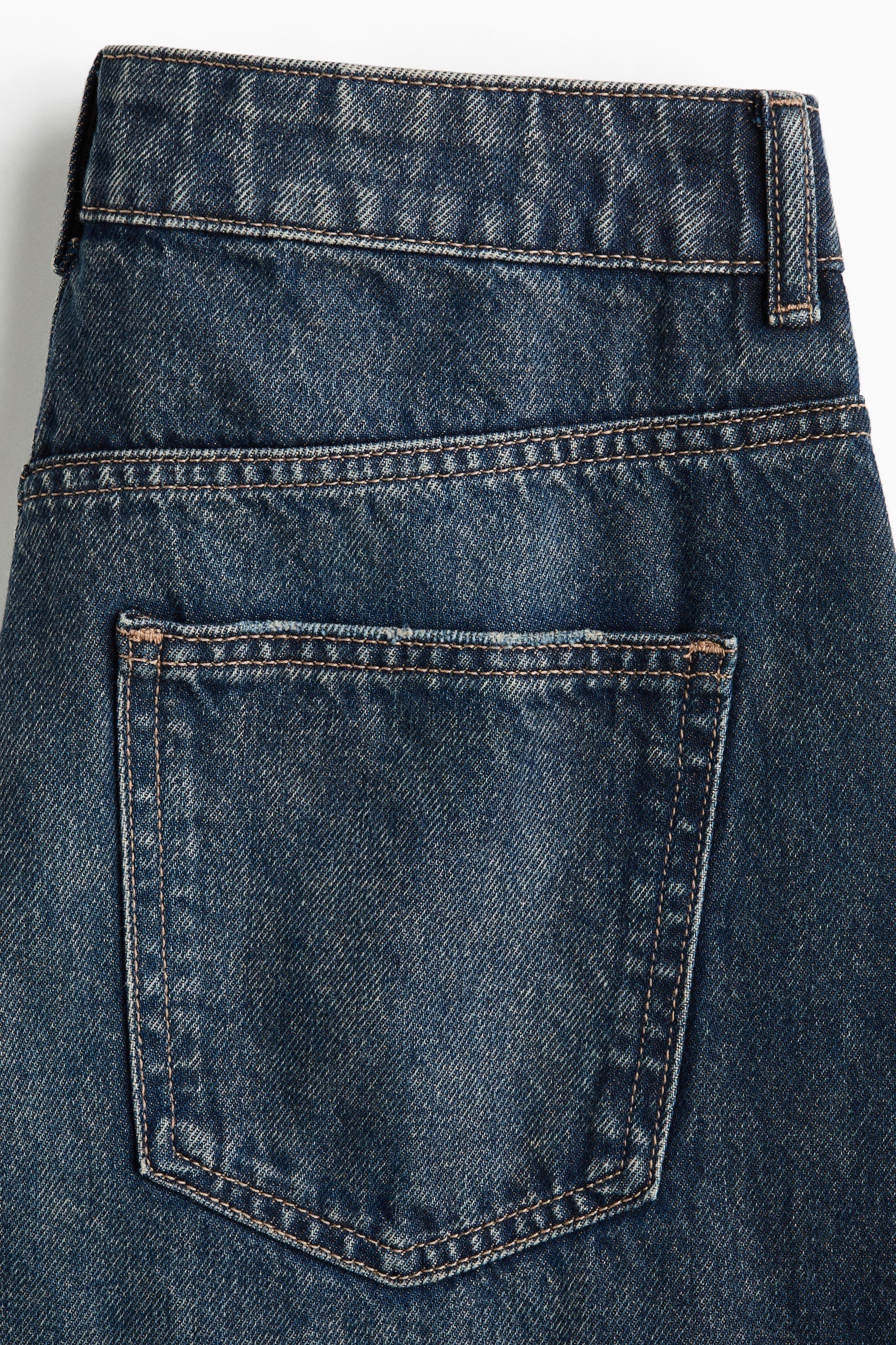 Barrel-Leg High-Waist Jeans