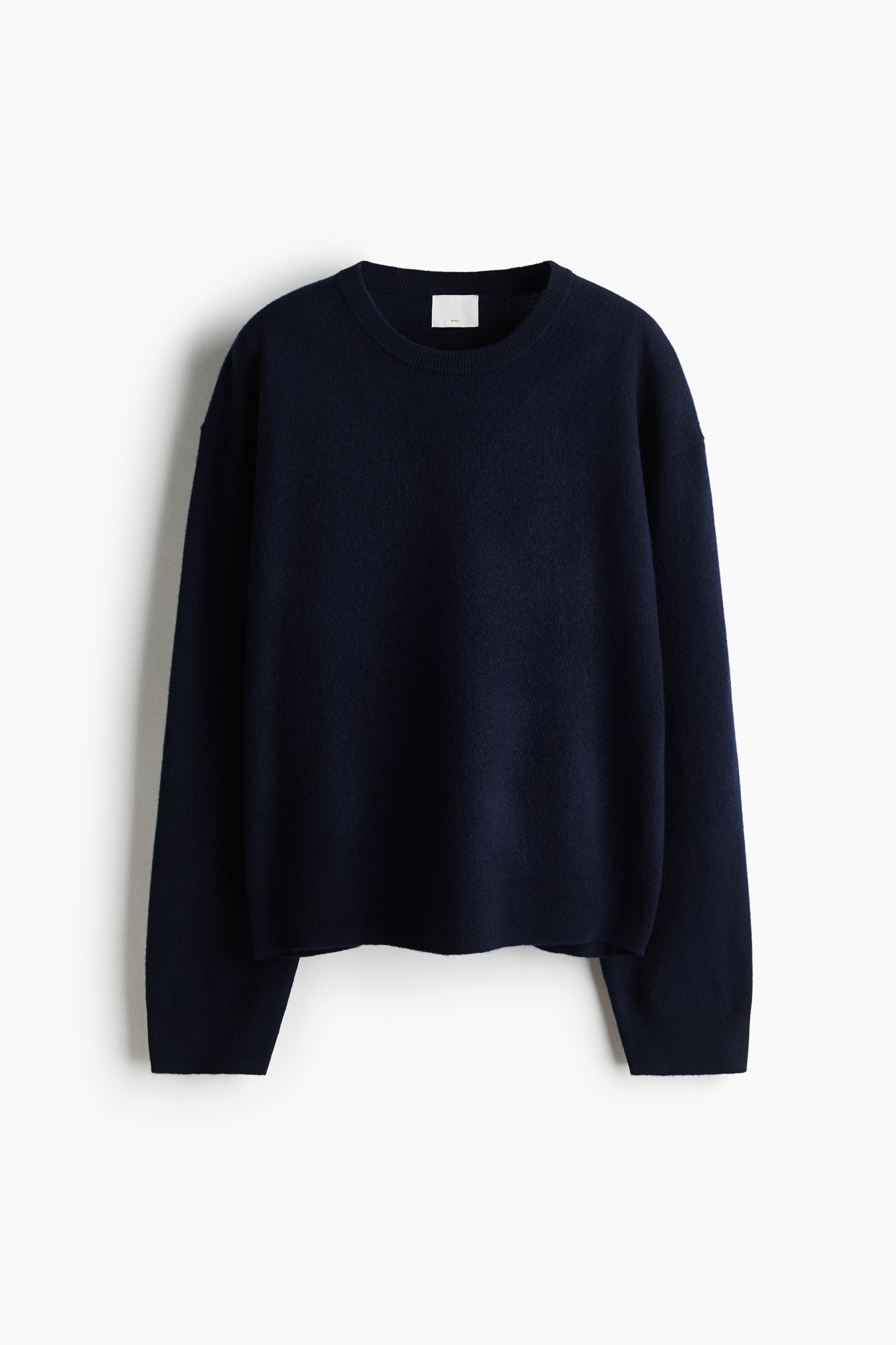 Oversized wool jumperModel