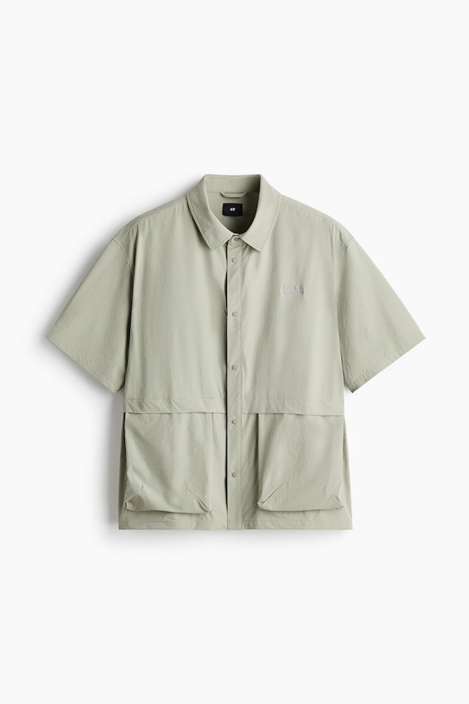 Loose Fit Utility shirt - Light khaki green/Black - 1