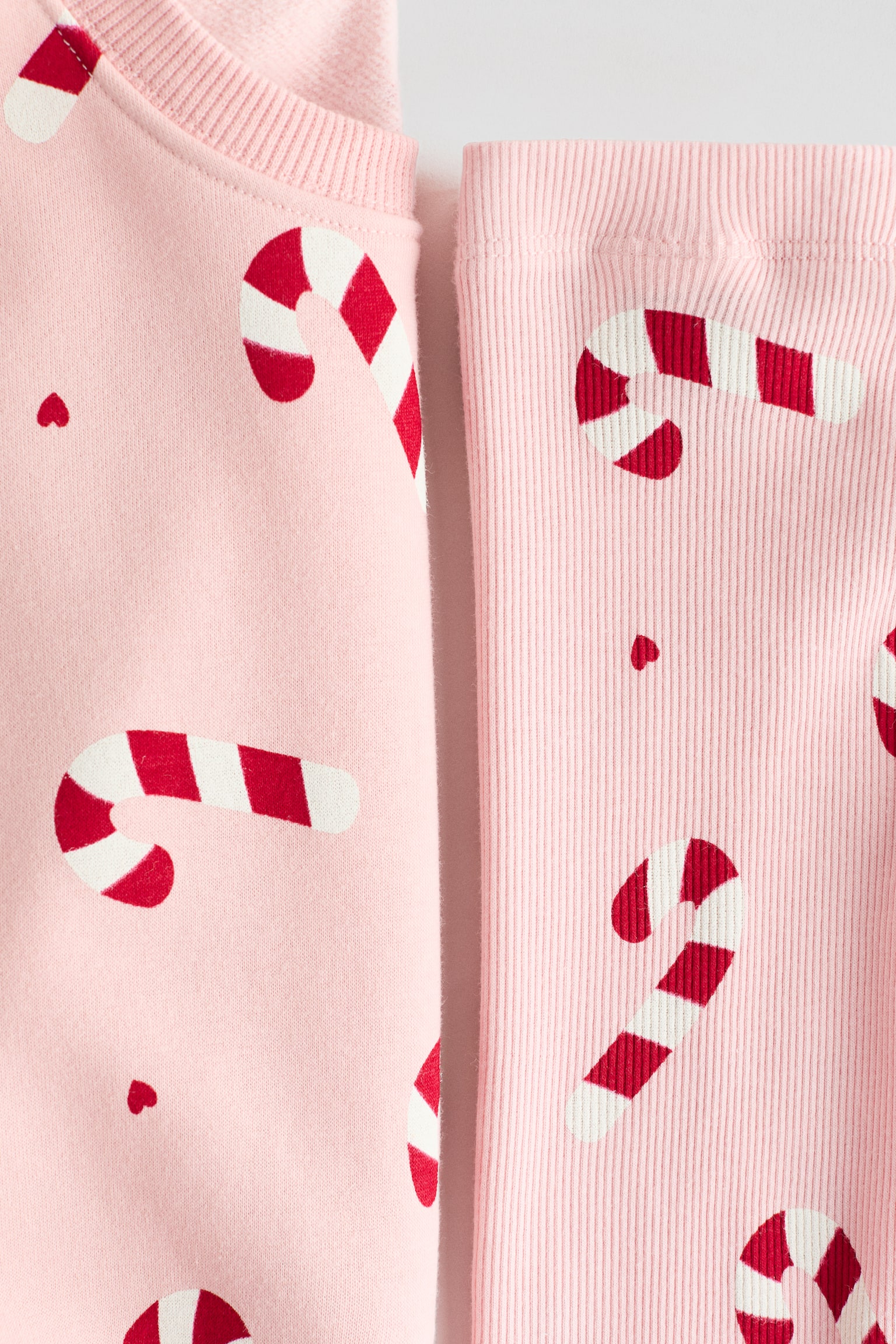 2-piece sweatshirt and leggings set - Light pink/Candy canes/White/Hearts - 2