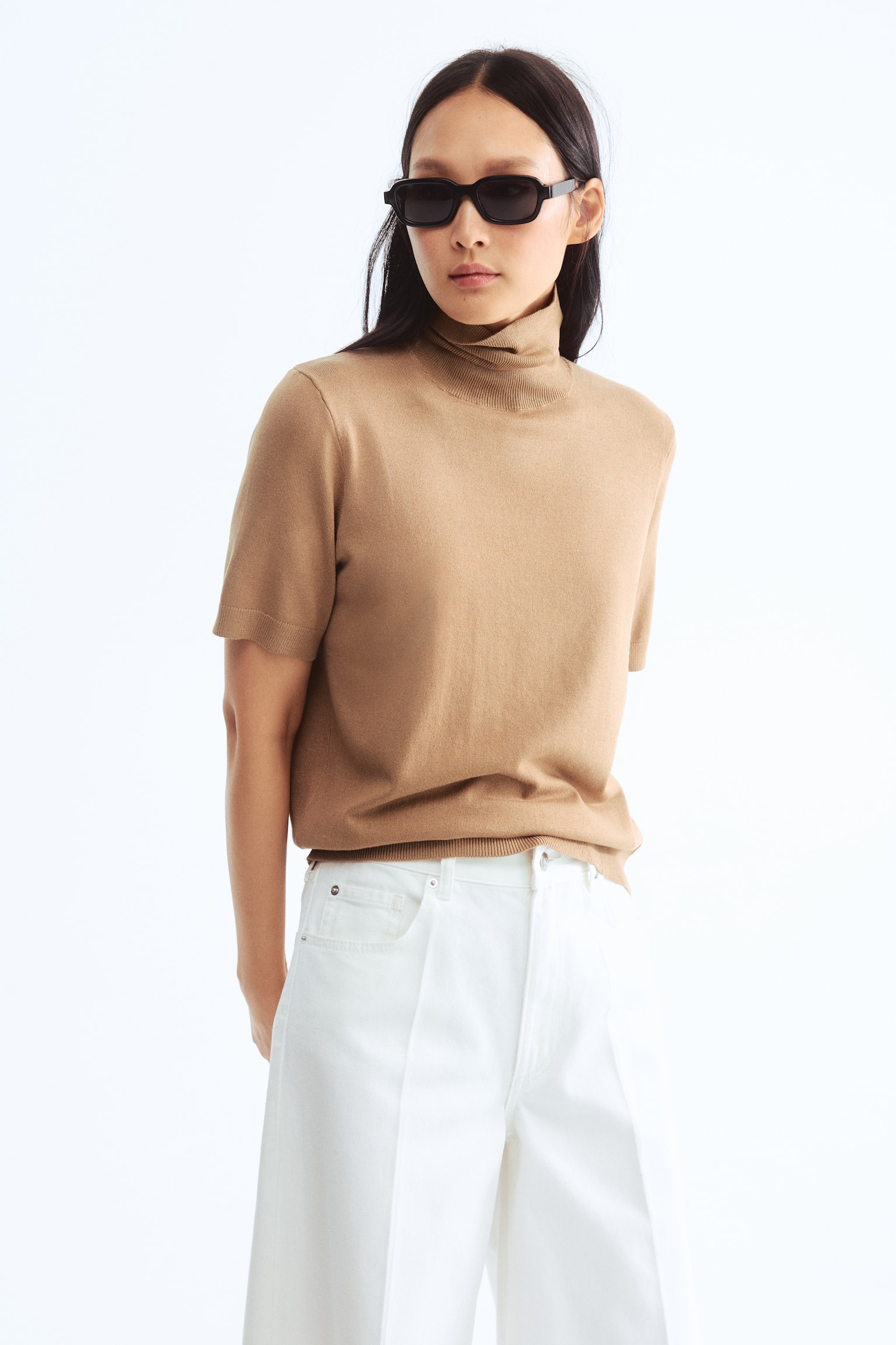 Fine-knit polo-neck top - Beige/Black/striped/Red/White - 1