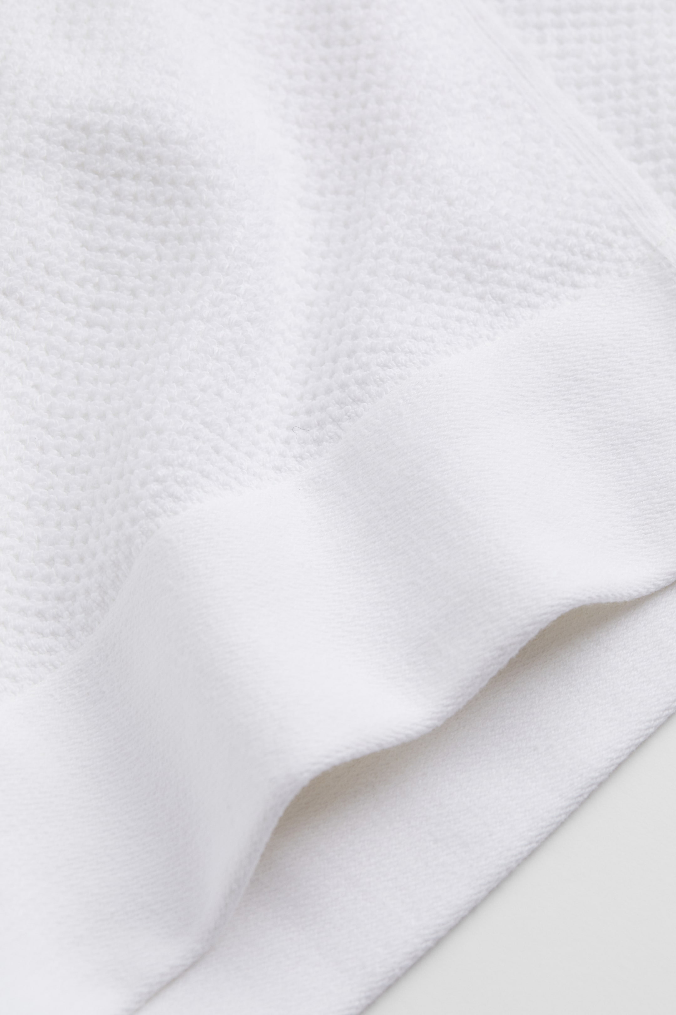 Cotton terry bath sheet White Home All H&M GB