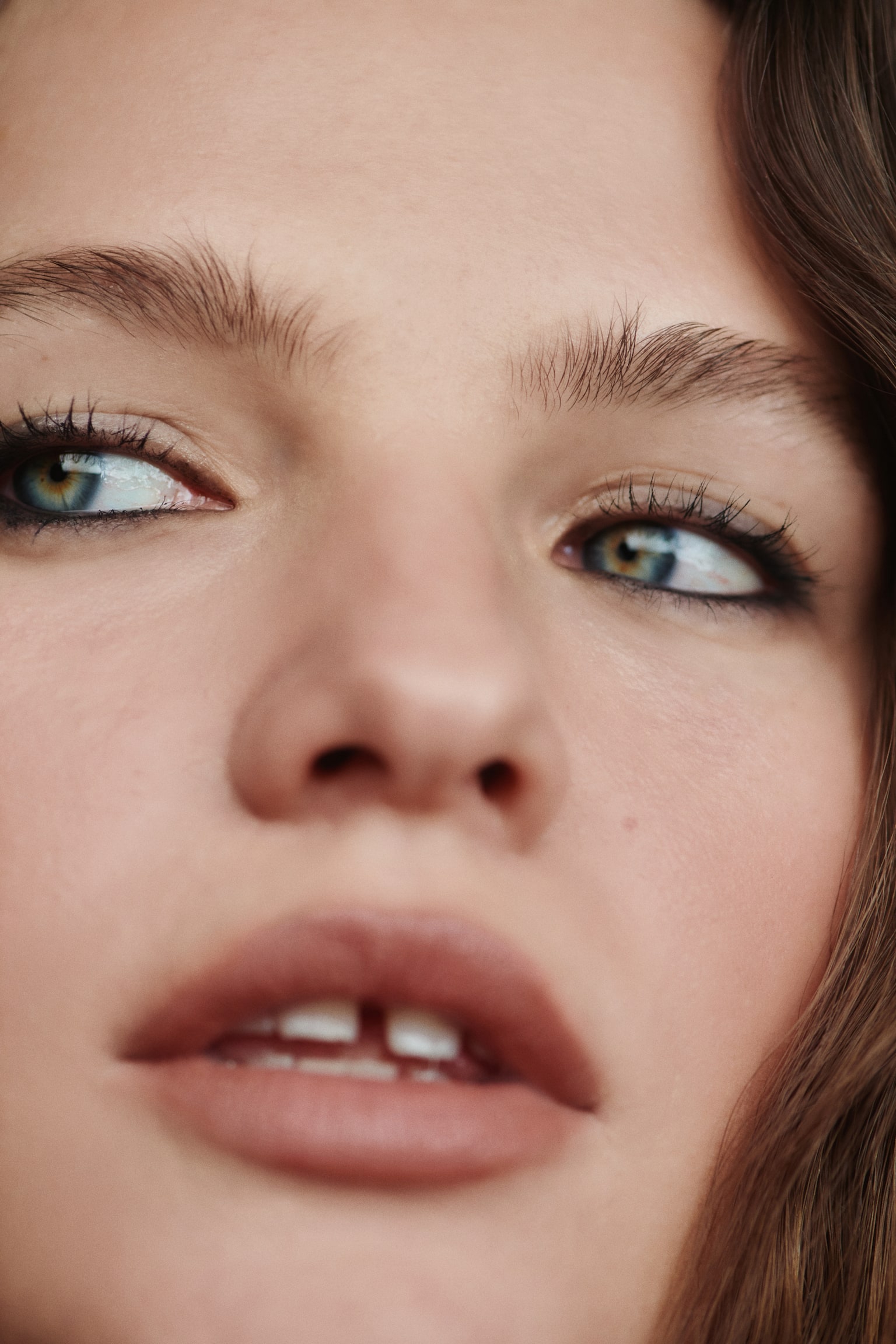 Epic Mega Lash Mascara - Deep Black/Vibrant Blue/Plum Haze - 4