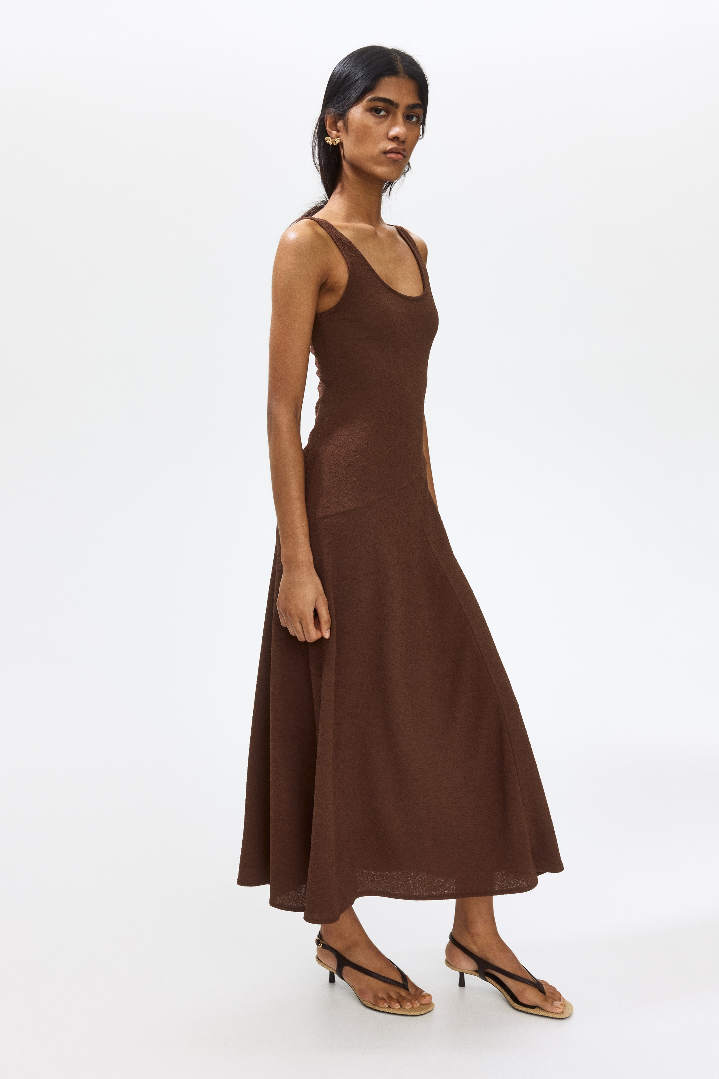 Textured jersey scoop-neck dress - Brown/Dark blue