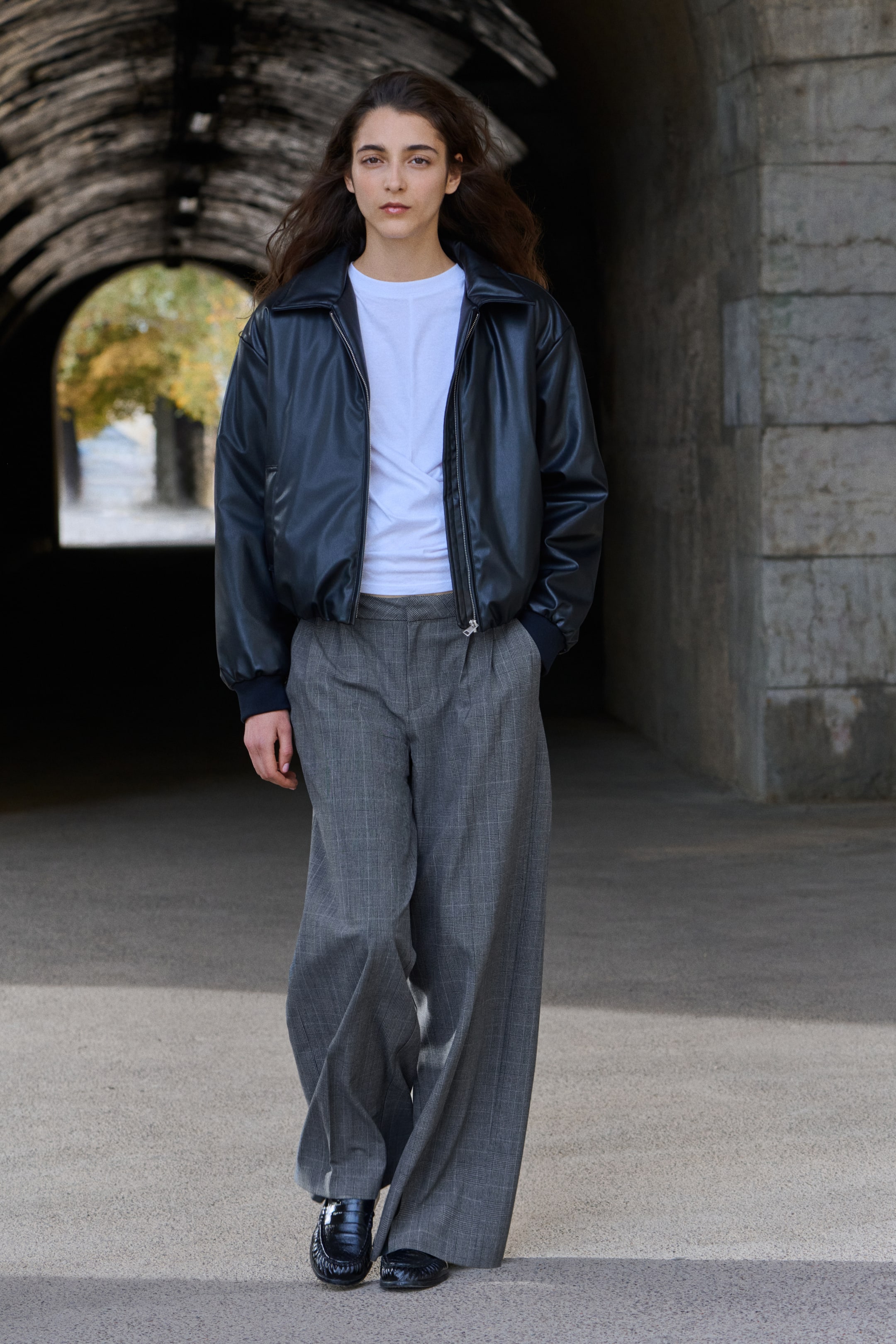 View larger image: Wide tailored trousers - Grey/Checked - Ladies | H&M HK 3