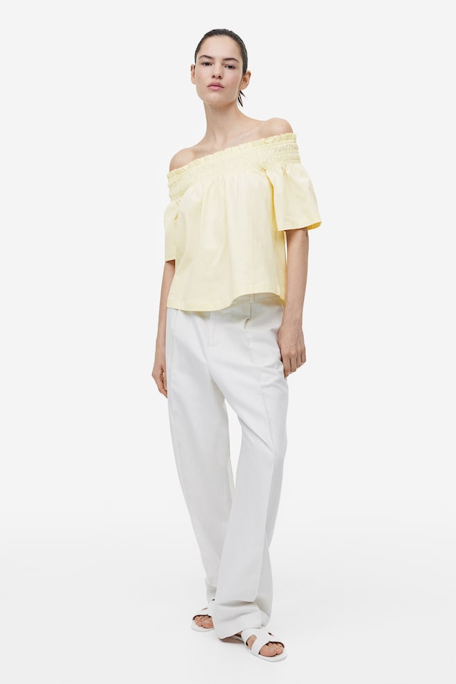 Off-the-shoulder jersey top - Light yellow/Red/Black/Floral - 4