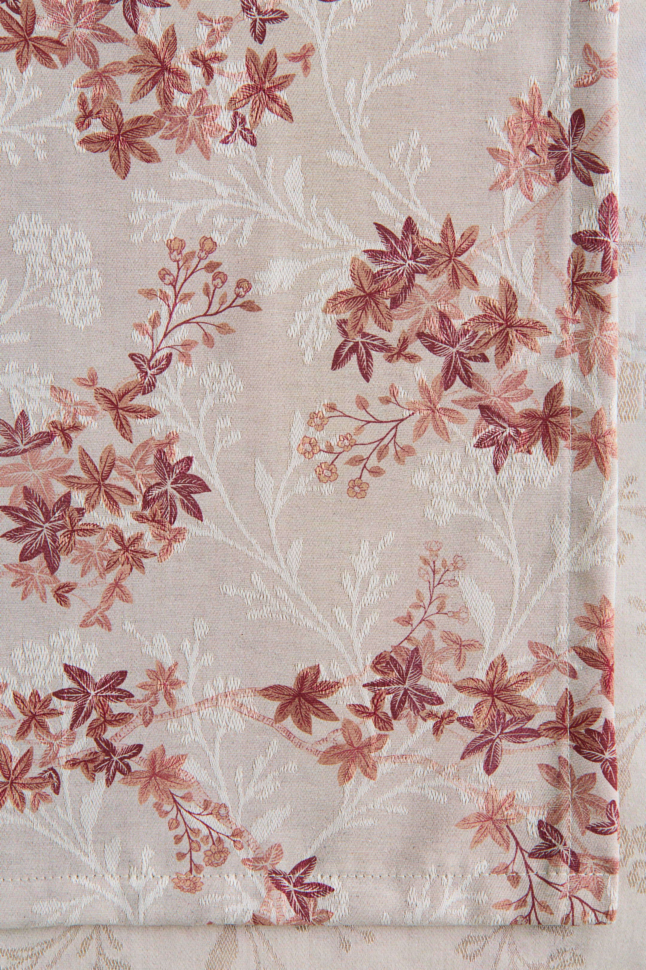 Large Printed Jacquard-Weave Tablecloth