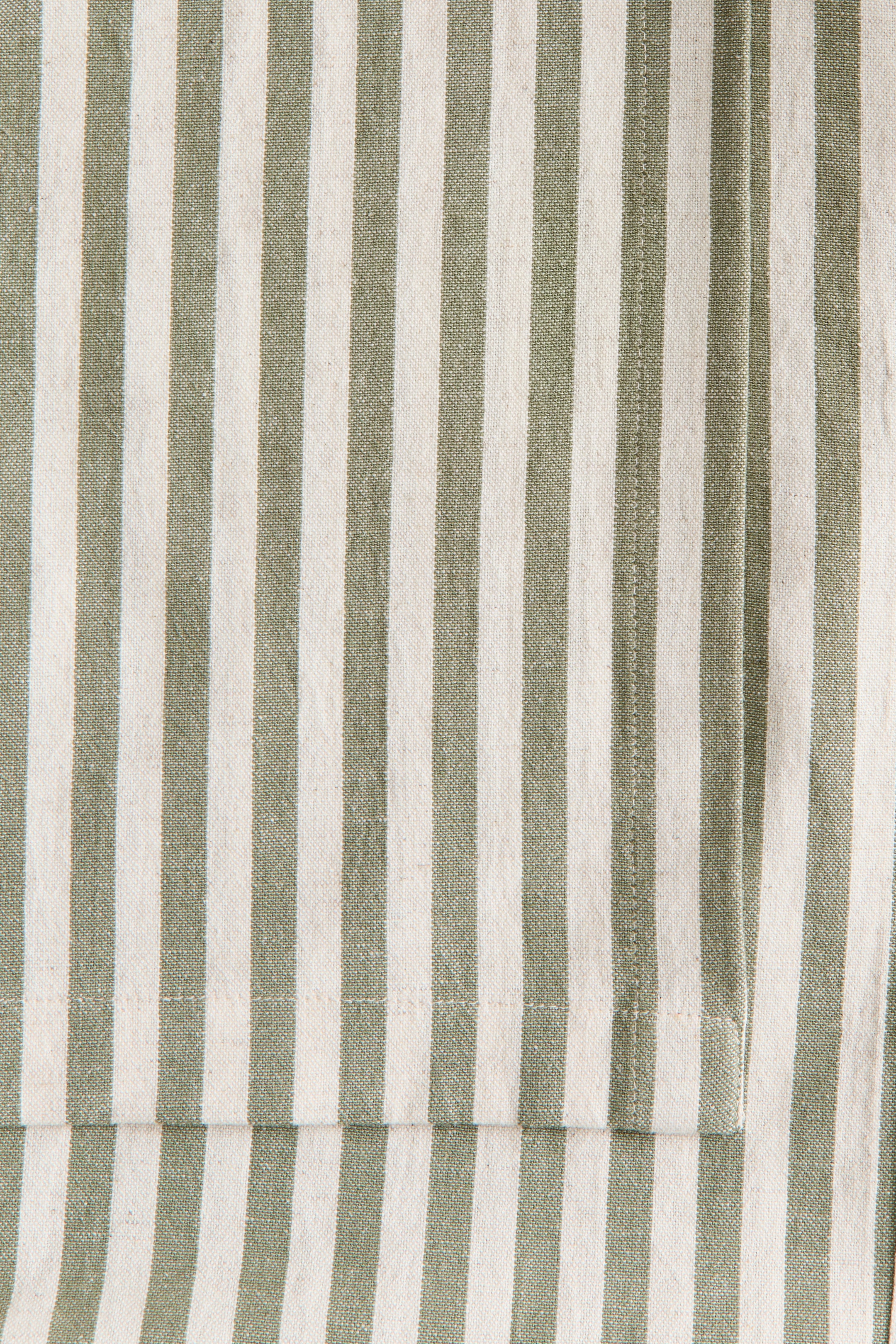 拡大画像を表示: リネンブレンドテーブルクロス - Khaki green/Striped - Home All | H&M JP 3