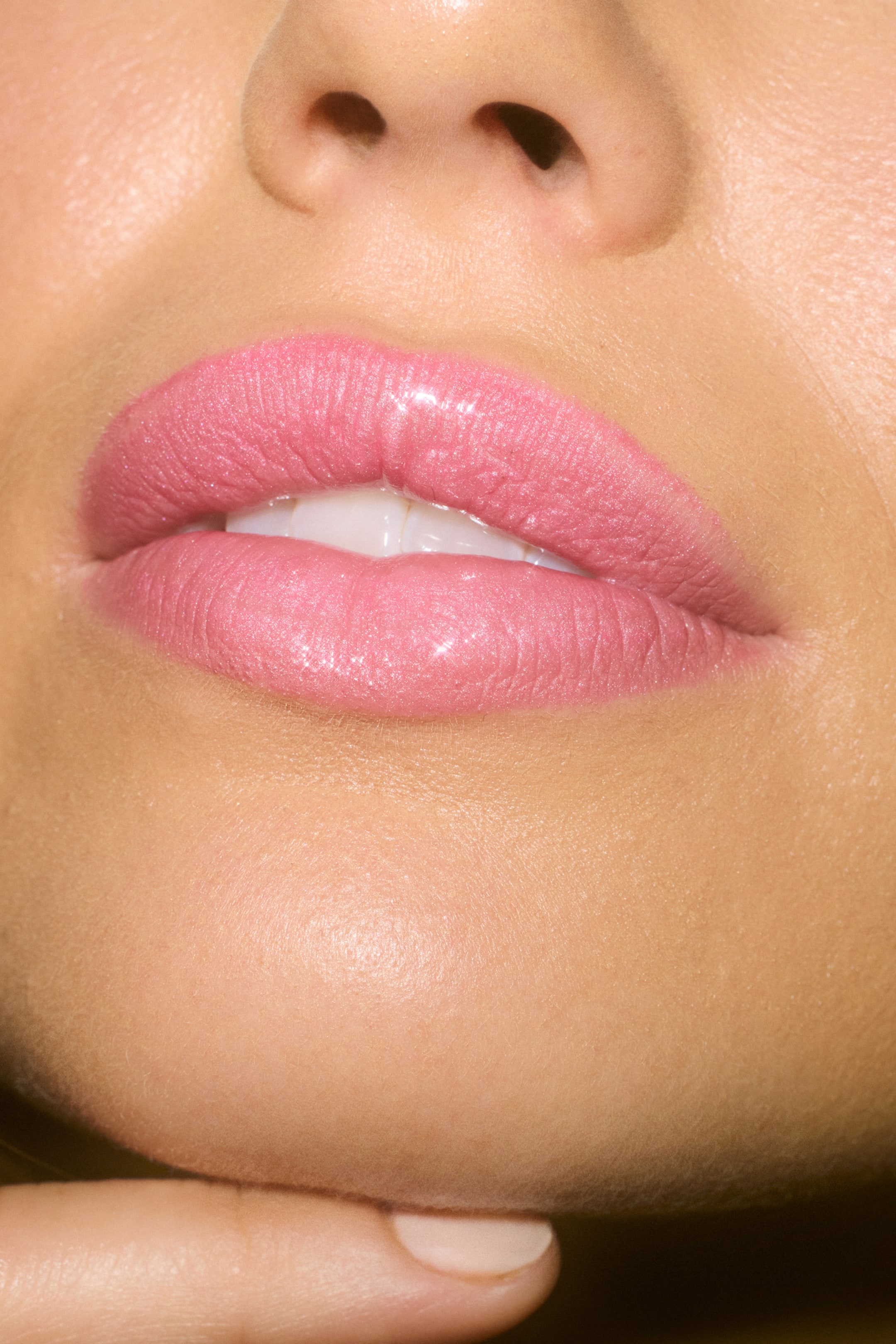 Näytä suurempi kuva: Peptide Lip Gloss - 012 Retro Rose - GOSH Copenhagen - Beauty all | H&M FI 3