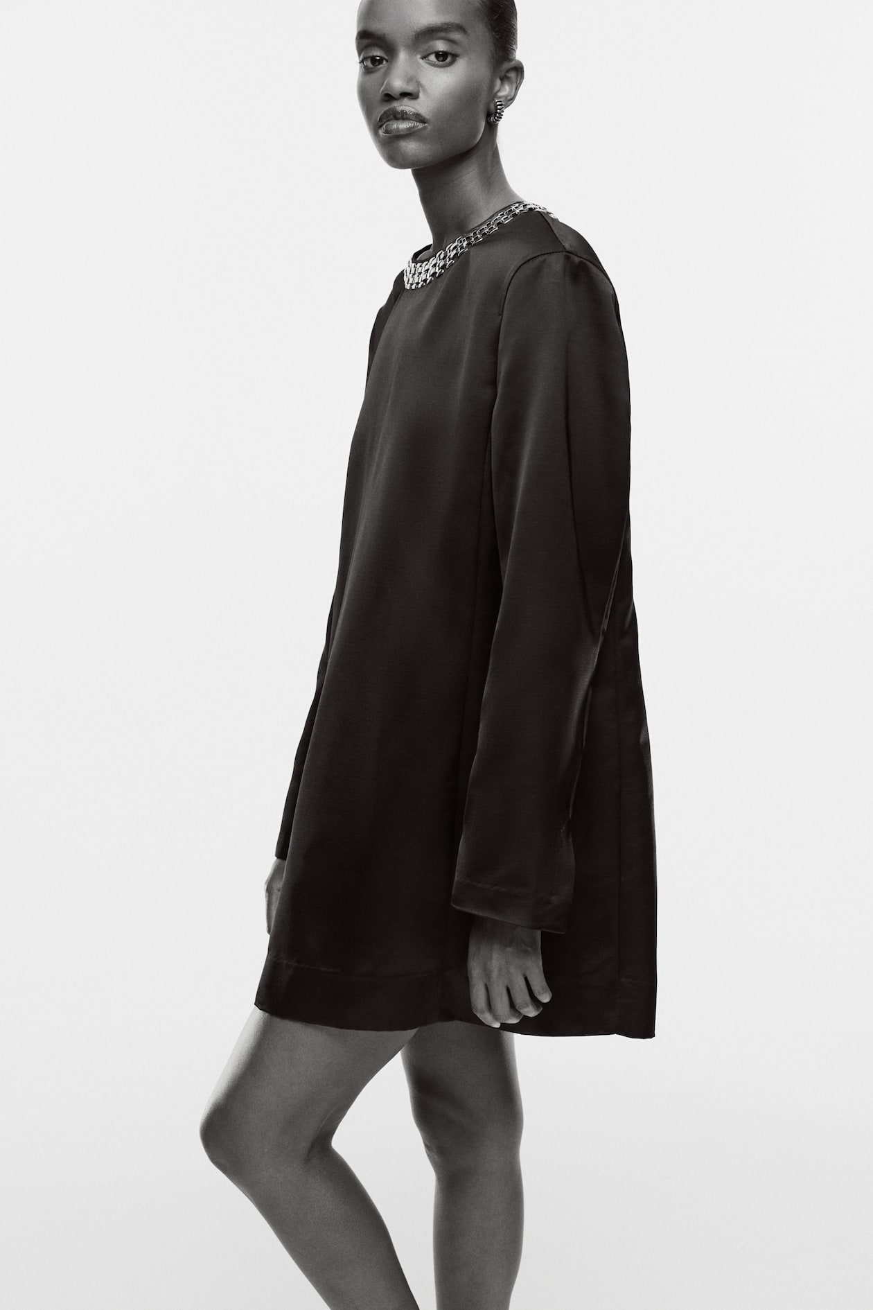 Chain-Detail Shift Dress - image 5