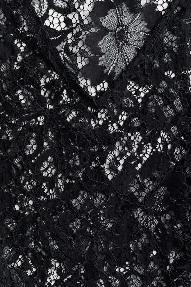 ALMA-TSHIRT - BLACK LACE