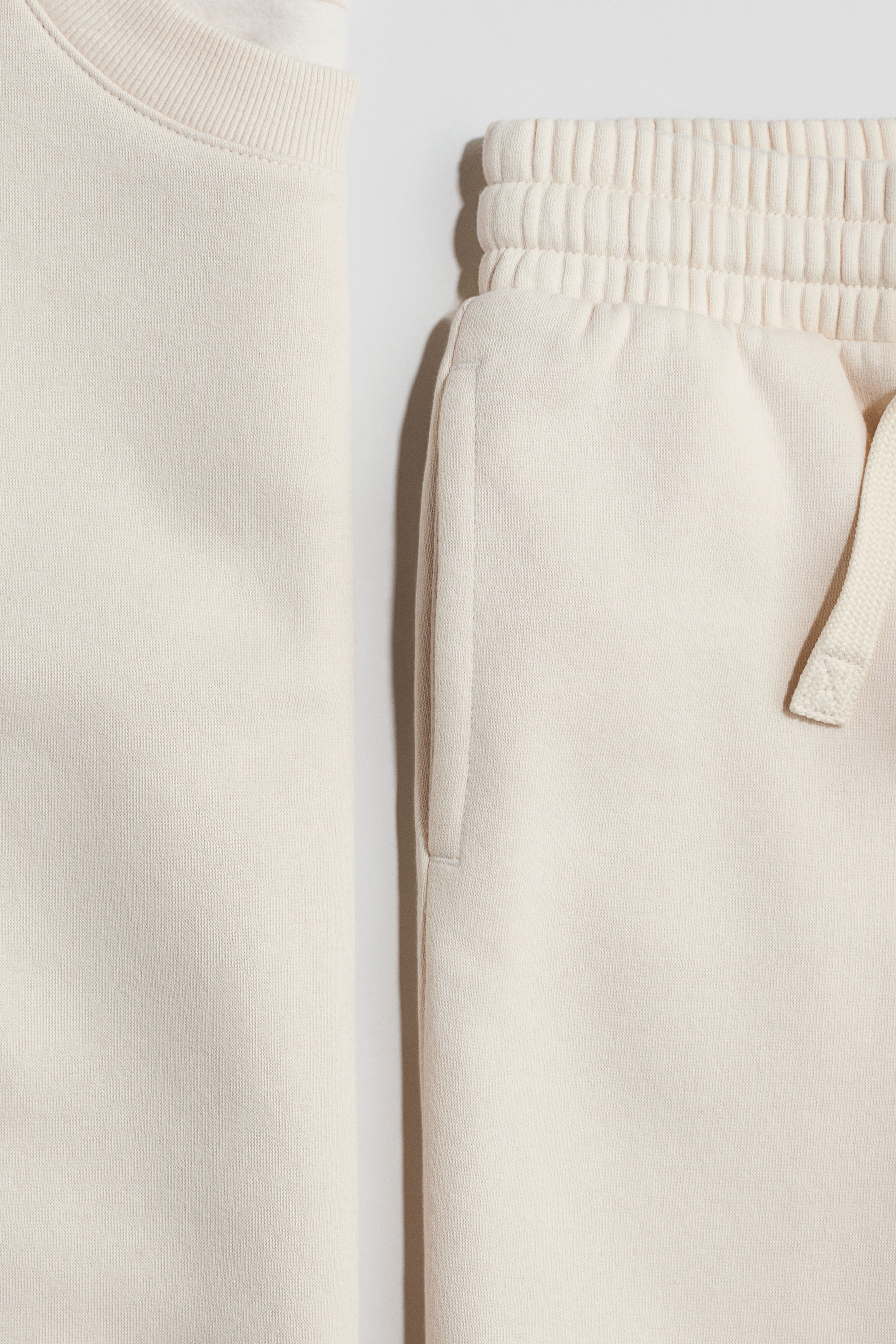 2-Piece Sweatshirt and Sweatshorts Set