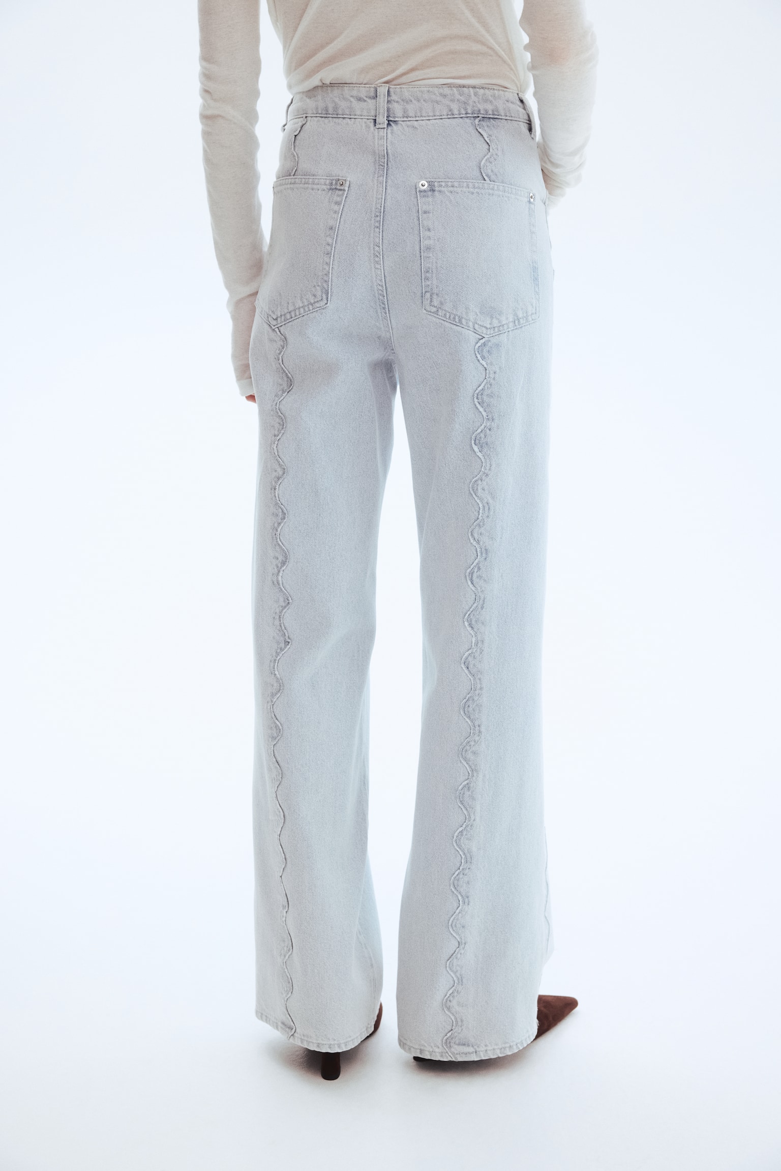 Flared Regular Waist Jeans - Light denim blue/Cream - 7