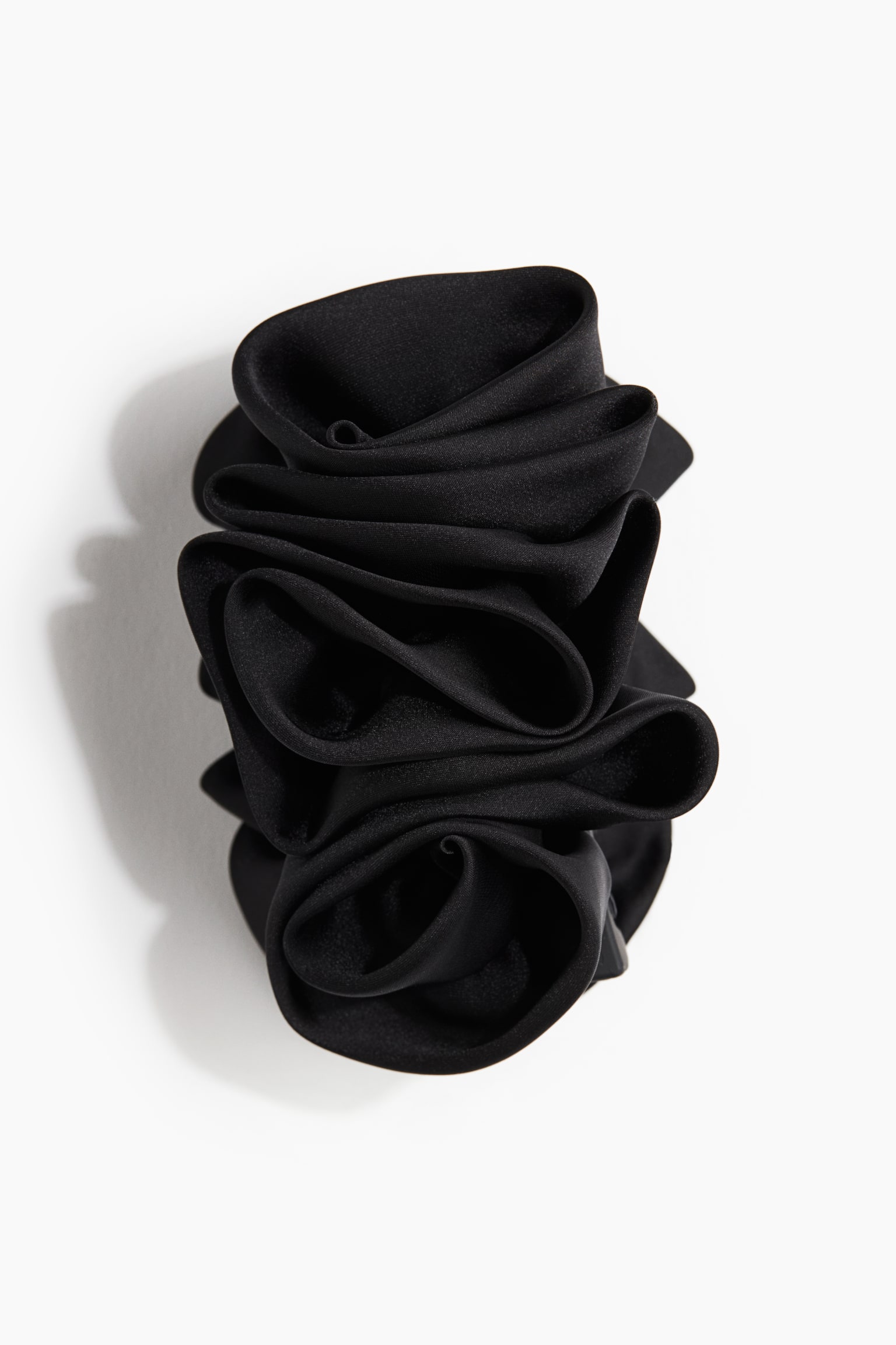 Satin-covered hair claw - Black - 1