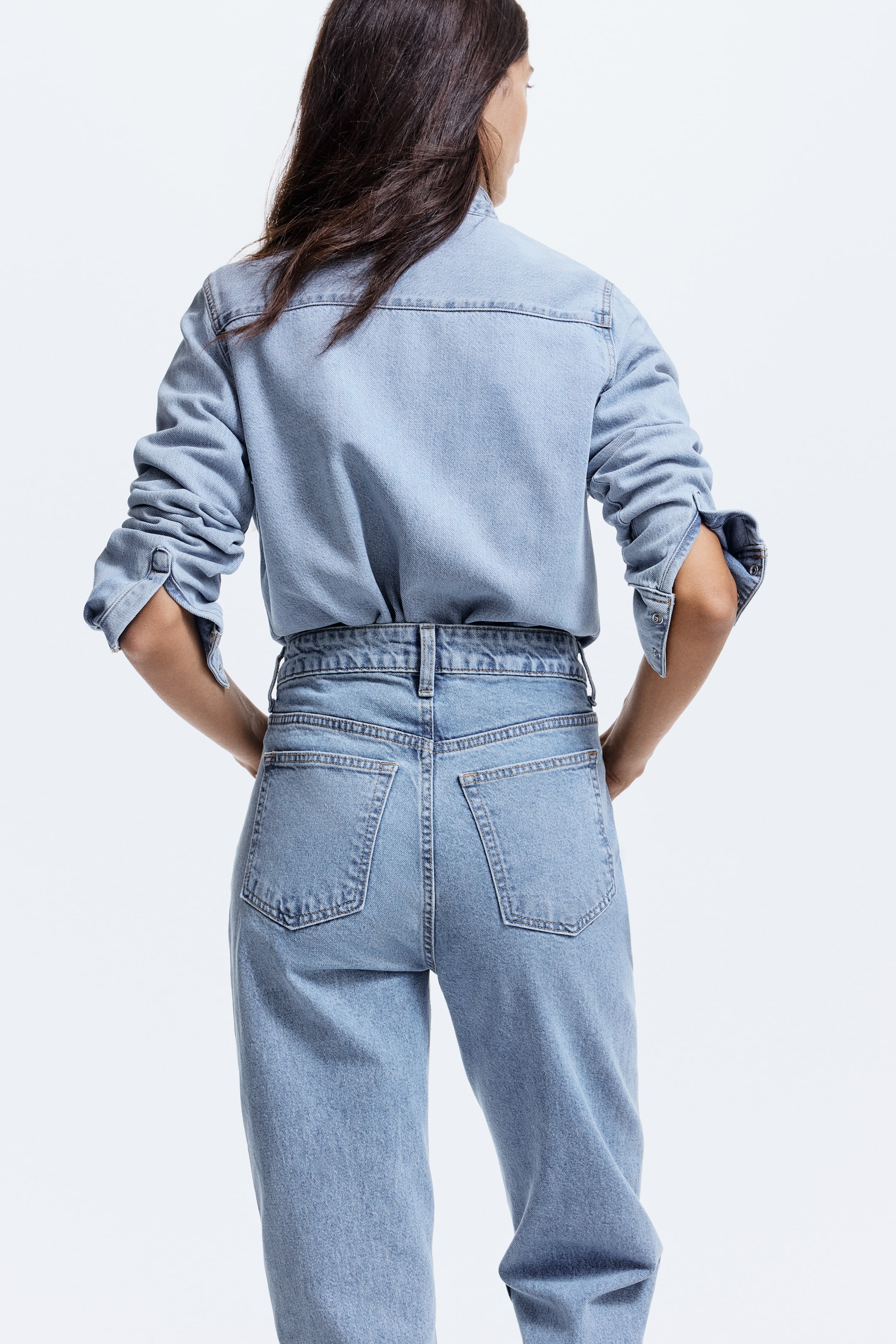 이미지 확대 보기: Slim Fit Mom High Ankle Jeans - Light denim blue - 여성 | H&M KR 4