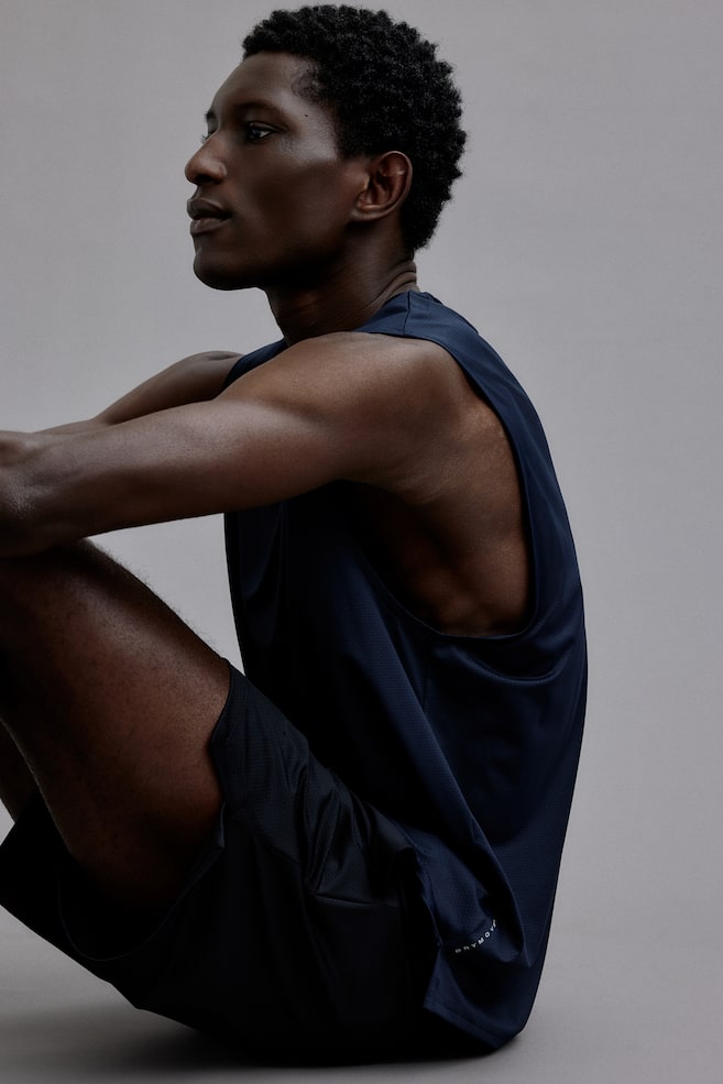 Regular-Fit Sports Tank Top with DryMove™ - Dark blue/Black/White/Brown/Dusty green/Light gray/Light dusty green/Beige - 2
