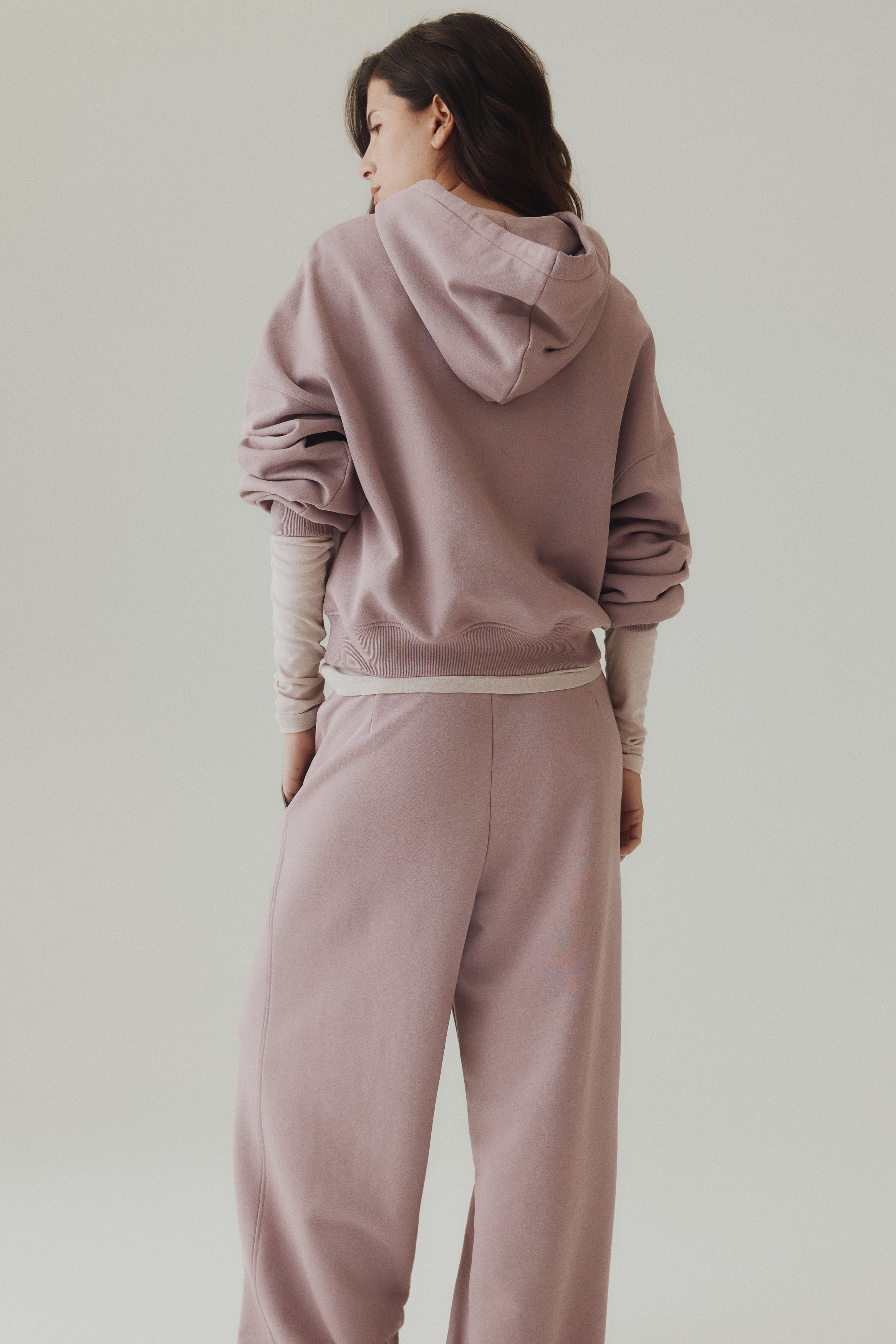 Pleat-front sweatpants