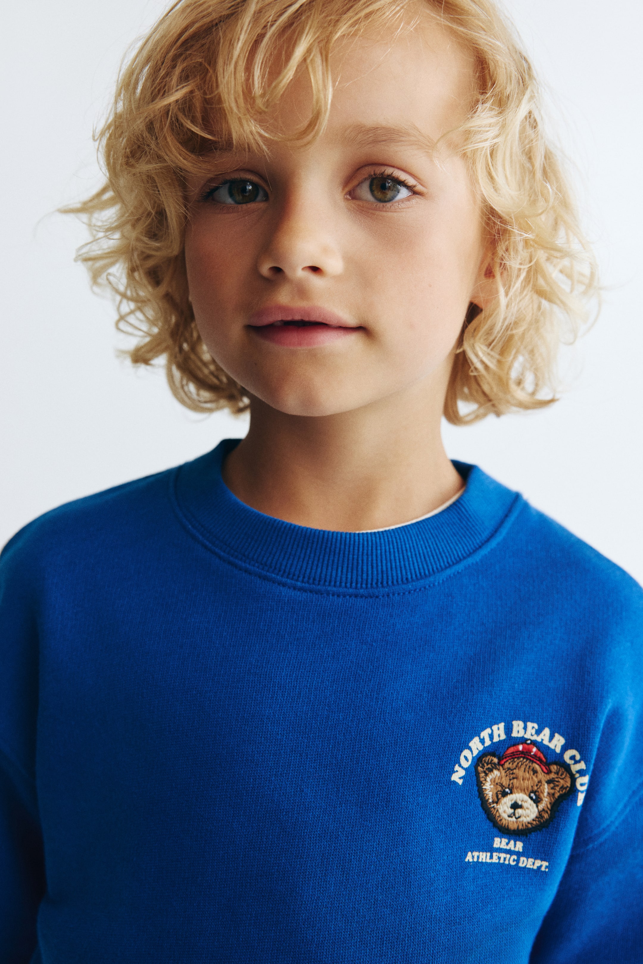 Детские худи H&M Brushed-Inside Sweatshirt with Printed Motif — фото 4