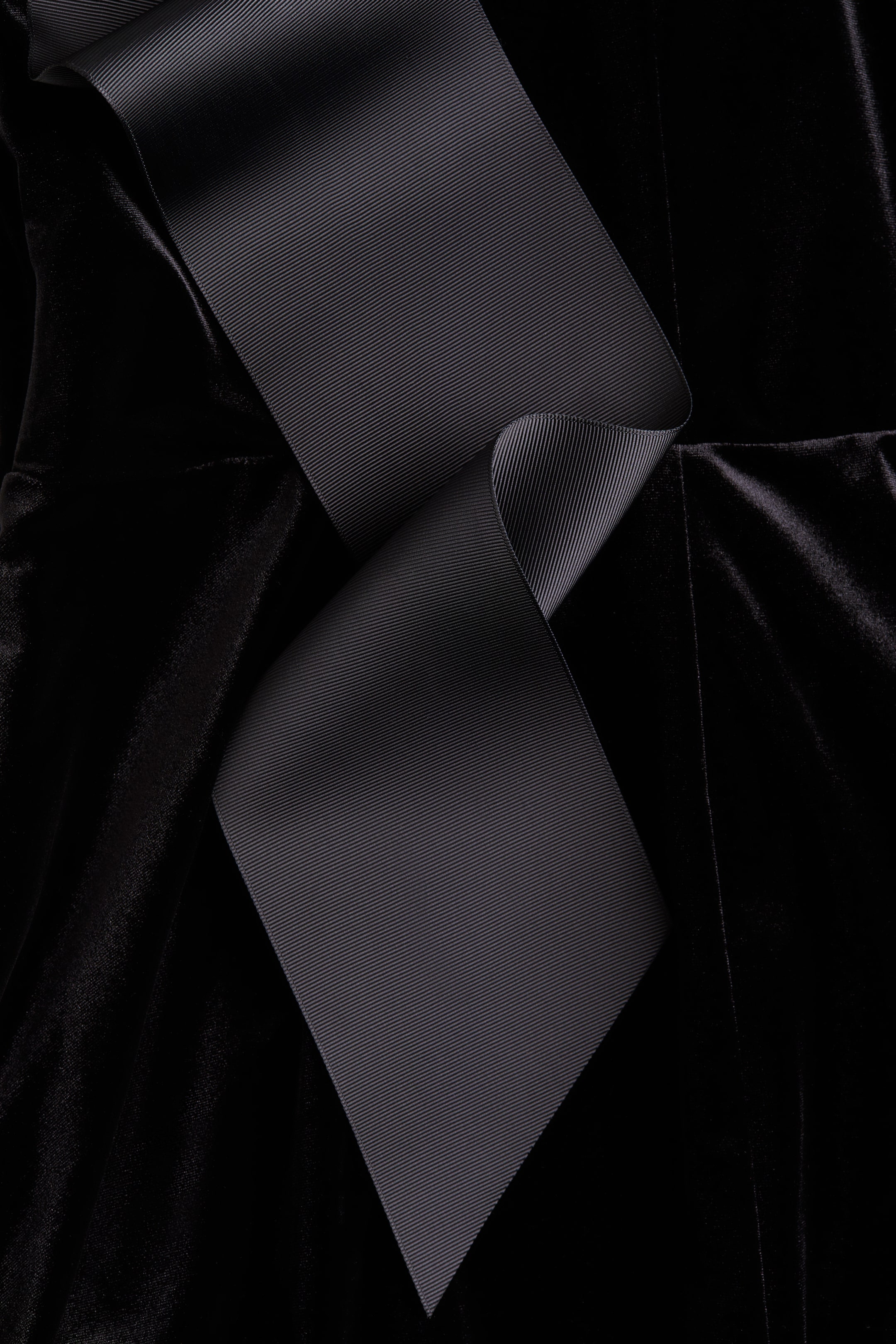 View larger image: Balloon-sleeved dress - Black - Ladies | H&M IE 7