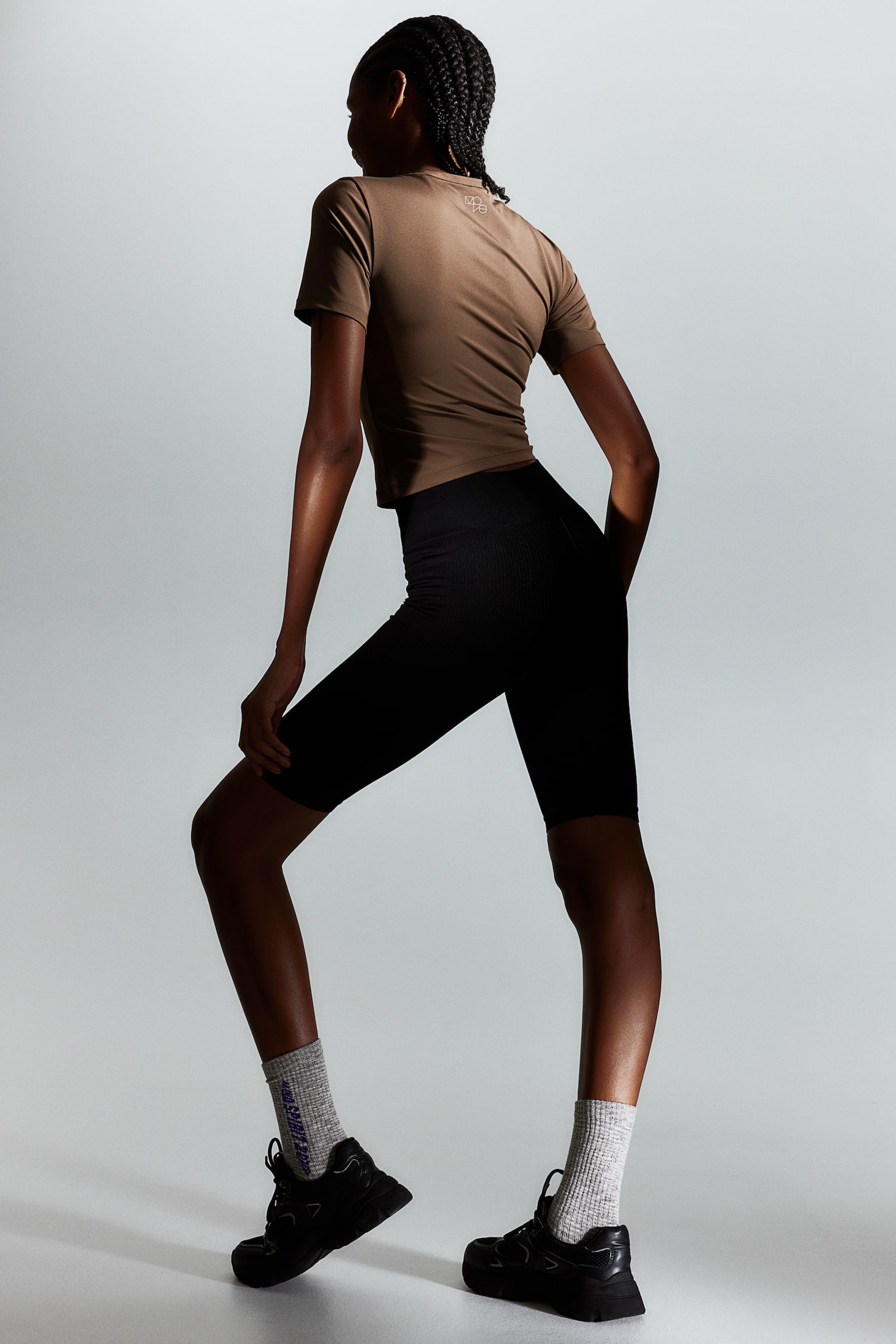 DryMove™ Cropped Activewear Tee - Brown/Black/Light blue/Red/Light pink/Khaki/White/Light beige/Dark khaki green/Lavender blue/Pink/Pigeon blue - 5