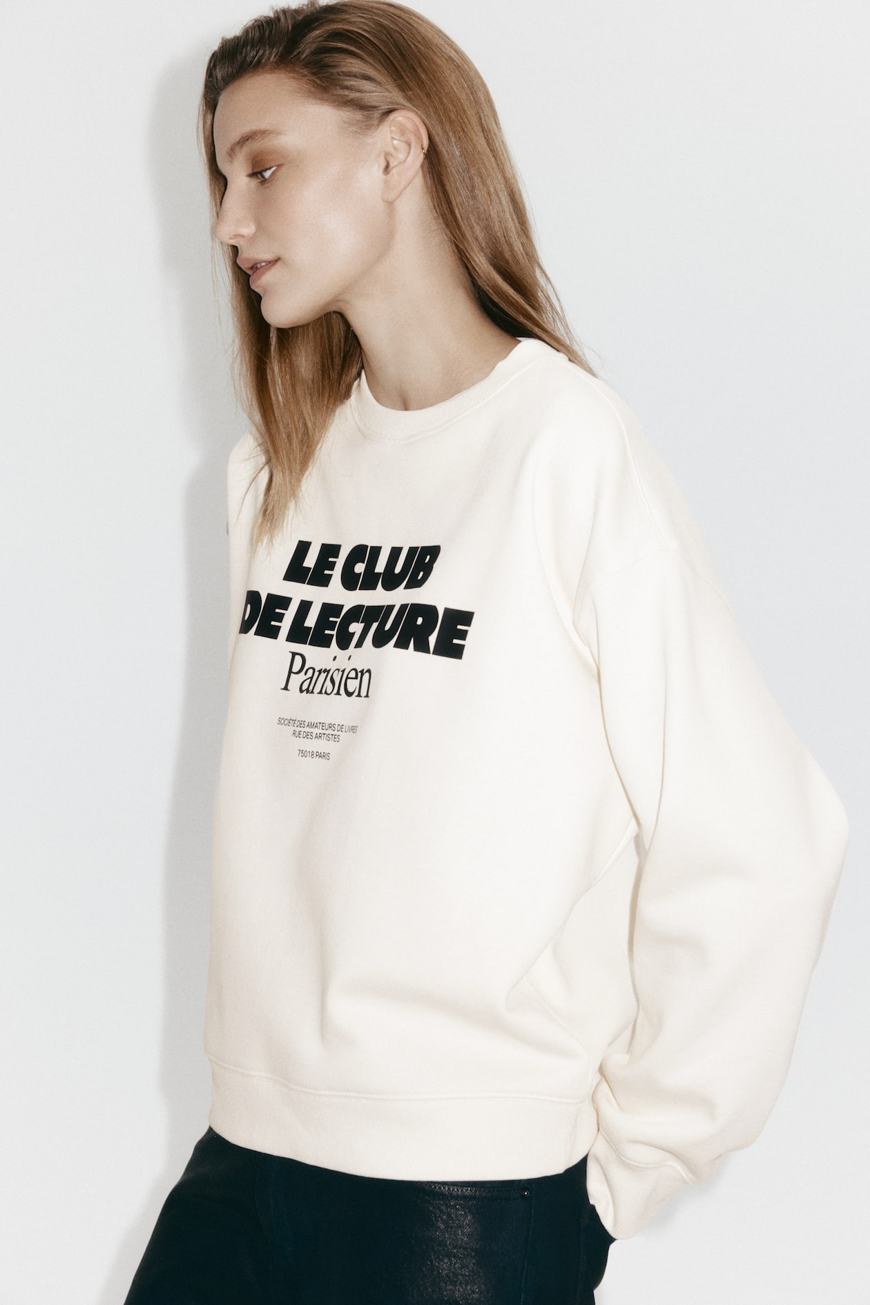 Sweatshirt with Text Motif - image 2