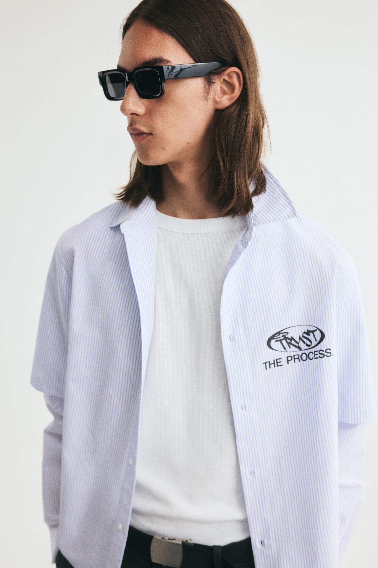 Мужская рубашка H&M Relaxed Fit Layered-look printed, цвет: Светлый синий — фото 4