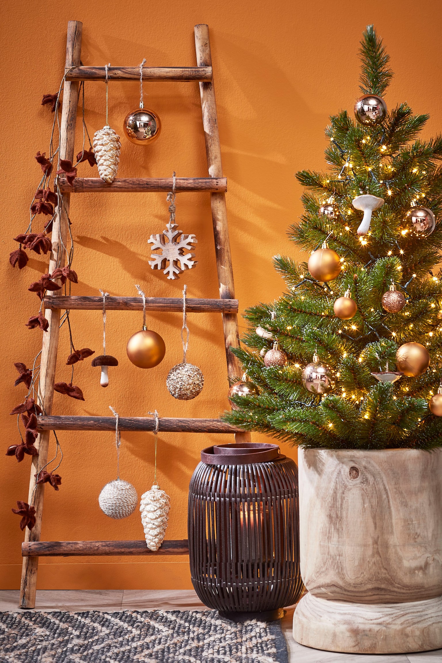 Dekoleiter aus Holz - Braun/Schwarz - 2