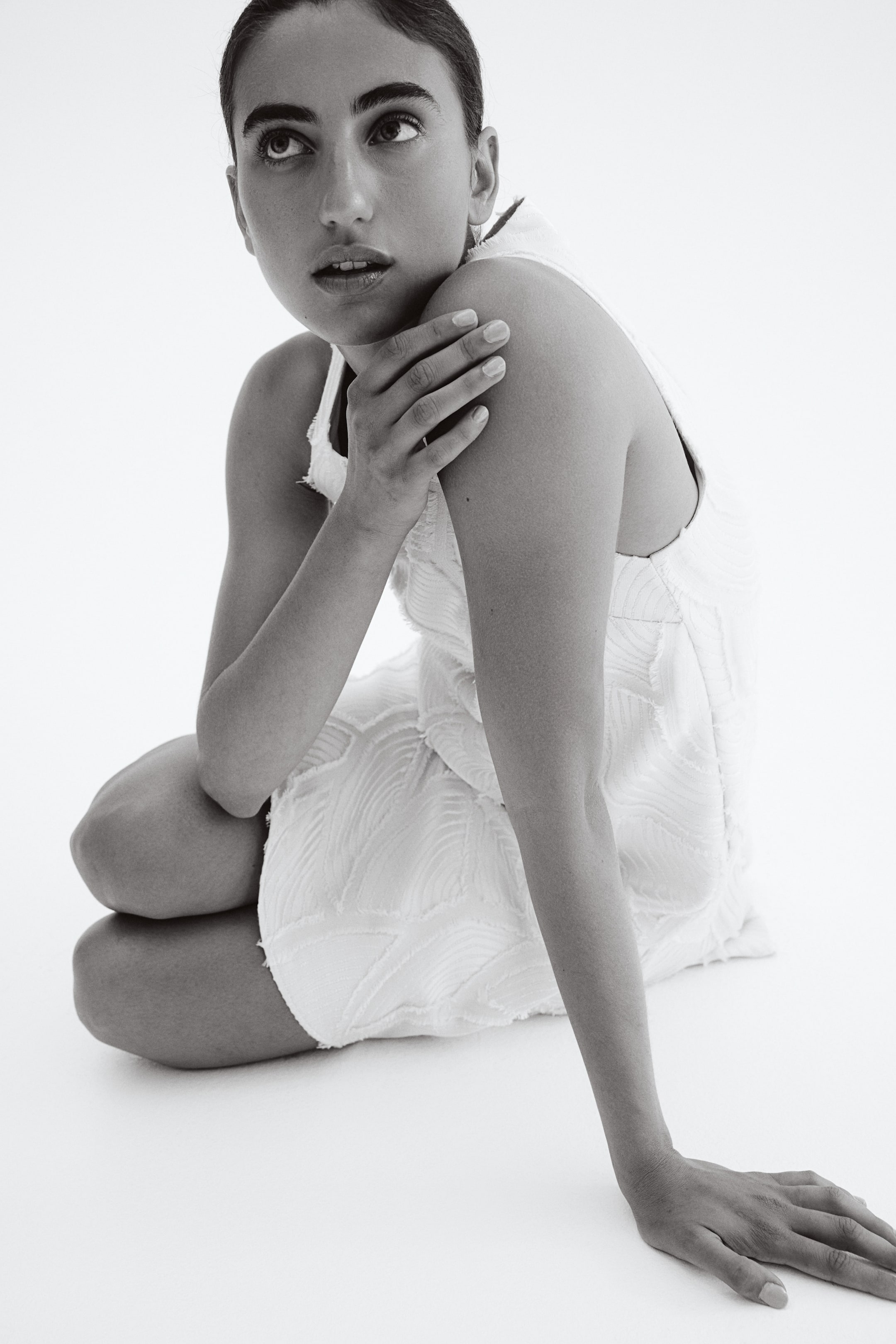 Zobrazit větší obrázek: Rovné volné šaty z žakárové tkaniny - Krémová - ŽENY | H&M CZ 2